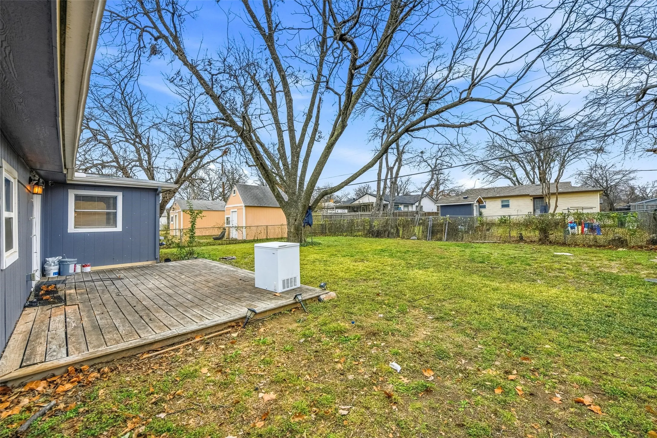 Single Family Residence For Sale in Tarrant County , 1818 Reever Street, Arlington, Texas 76010, 4 Bedroom, 2 Bathroom, Garage spaces, 1,987 Sqft, built in 1953, Preowned, mls#21145584, Real Estate Agent in Arlington, Homes For Sale in Tarrant county, Homes For Sale in Arlington, Realtor in Arlington Texas, Real Estate Brokerage Independent Realty Texas, Luminita Cordes Realtor