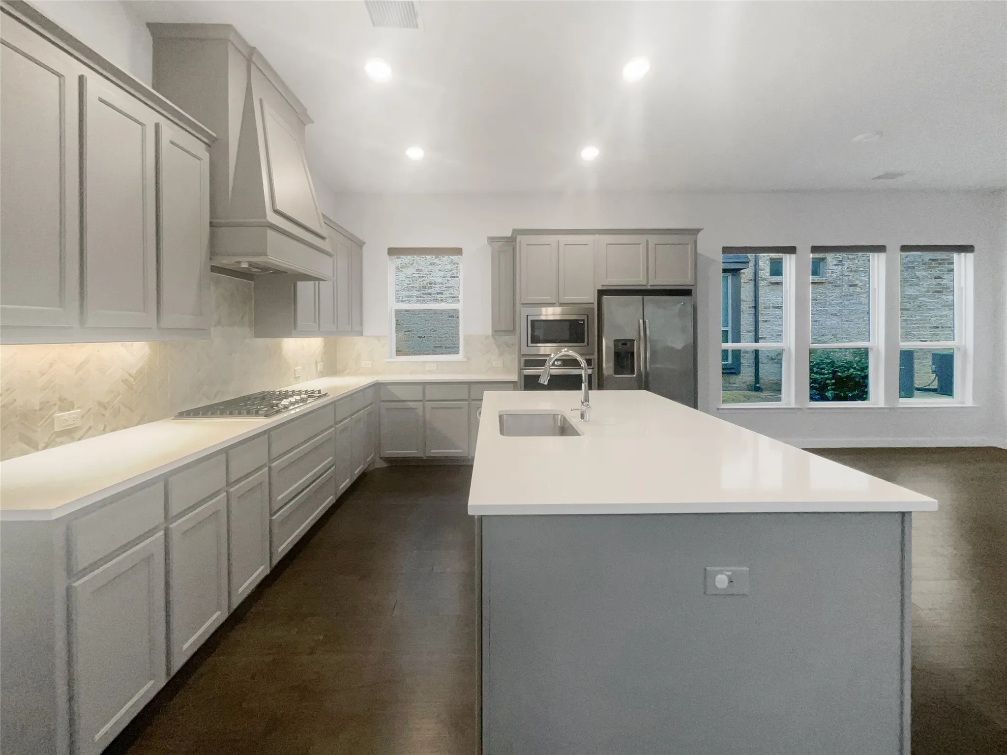 Single Family Residence For Sale in Collin County , 1034 Kennedy Drive, Allen, Texas 75013, 5 Bedroom, 3 Bathroom, 2 Garage spaces, 2,966 Sqft, built in 2019, Preowned, mls#21145617, Real Estate Agent in Allen, Homes For Sale in Collin county, Homes For Sale in Allen, Realtor in Allen Texas, Real Estate Brokerage Independent Realty Texas, Luminita Cordes Realtor