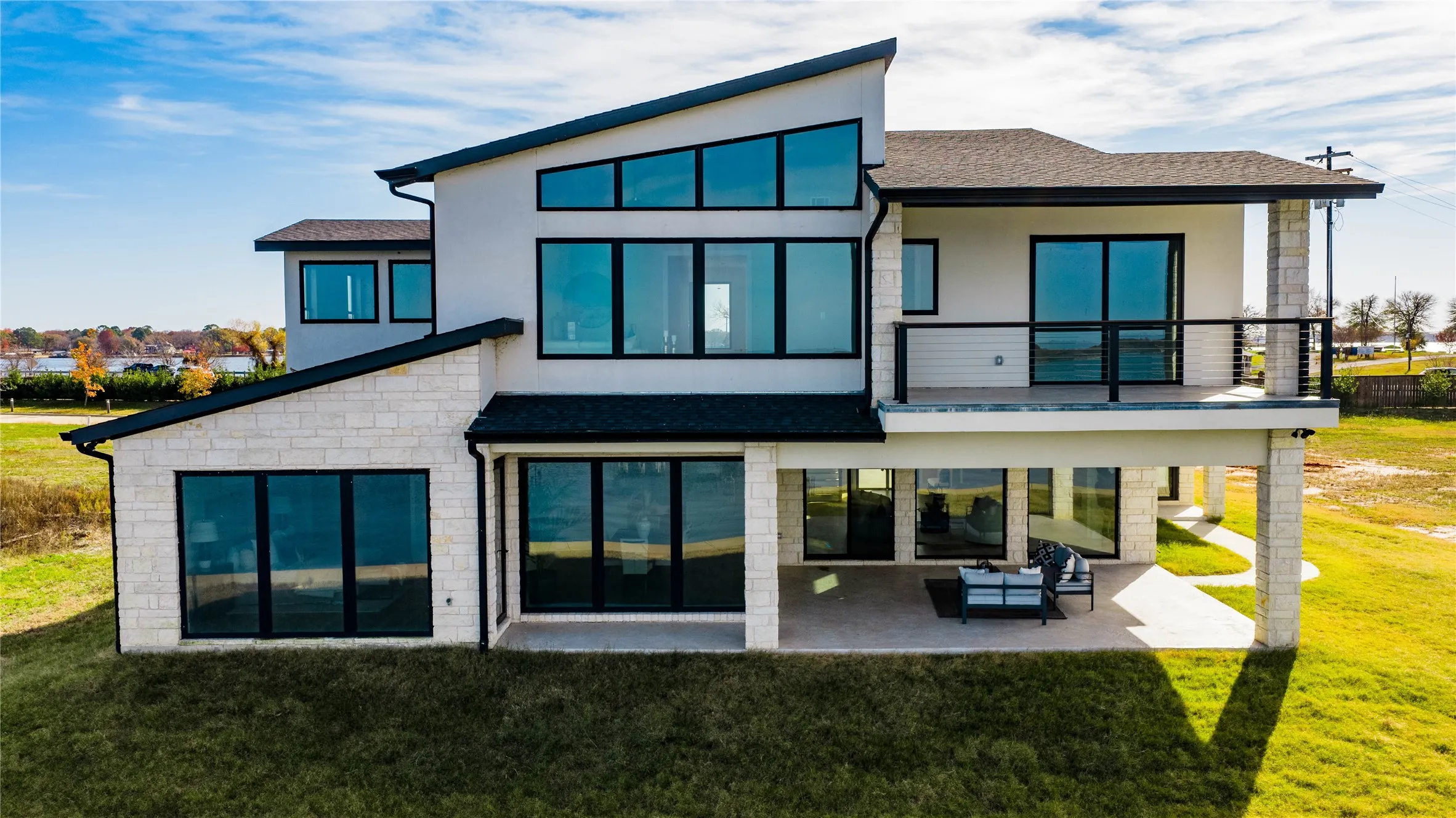 Single Family Residence For Sale in Henderson County , 104 Mary Court, Gun Barrel City, Texas 75156, 4 Bedrooms, 5 Bathrooms, 3 Garage spaces, 4,320 Sqft, built in 2024, New Construction - Complete, Price $1,944,000, mls#21135960, Real Estate Agent in Gun Barrel City, Homes For Sale in Henderson county, Homes For Sale in Gun Barrel City, Realtor in Gun Barrel City Texas, Real Estate Brokerage Independent Realty Texas, Luminita Cordes Realtor