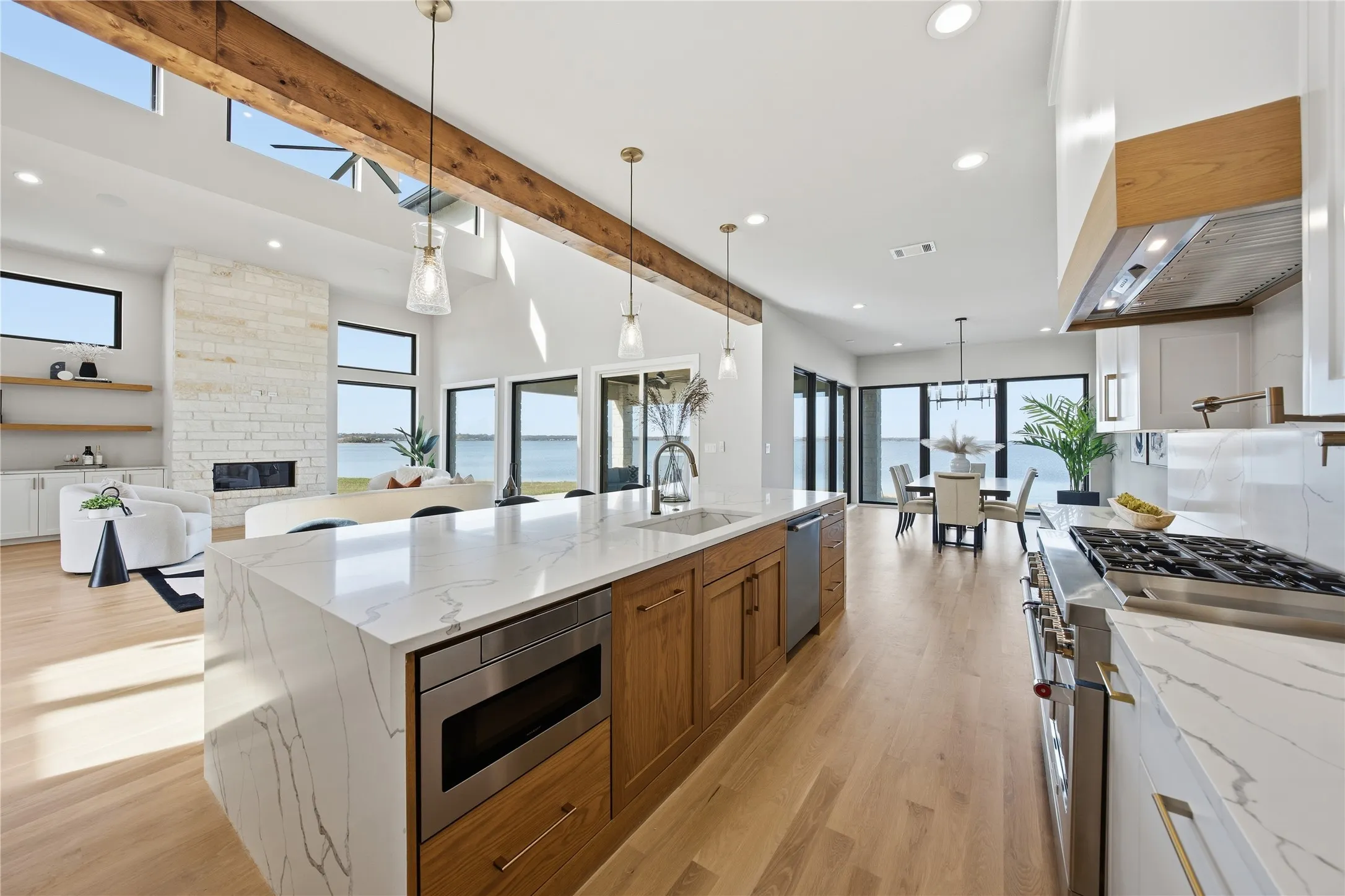 Single Family Residence For Sale in Henderson County , 104 Mary Court, Gun Barrel City, Texas 75156, 4 Bedrooms, 5 Bathrooms, 3 Garage spaces, 4,320 Sqft, built in 2024, New Construction - Complete, Price $1,944,000, mls#21135960, Real Estate Agent in Gun Barrel City, Homes For Sale in Henderson county, Homes For Sale in Gun Barrel City, Realtor in Gun Barrel City Texas, Real Estate Brokerage Independent Realty Texas, Luminita Cordes Realtor