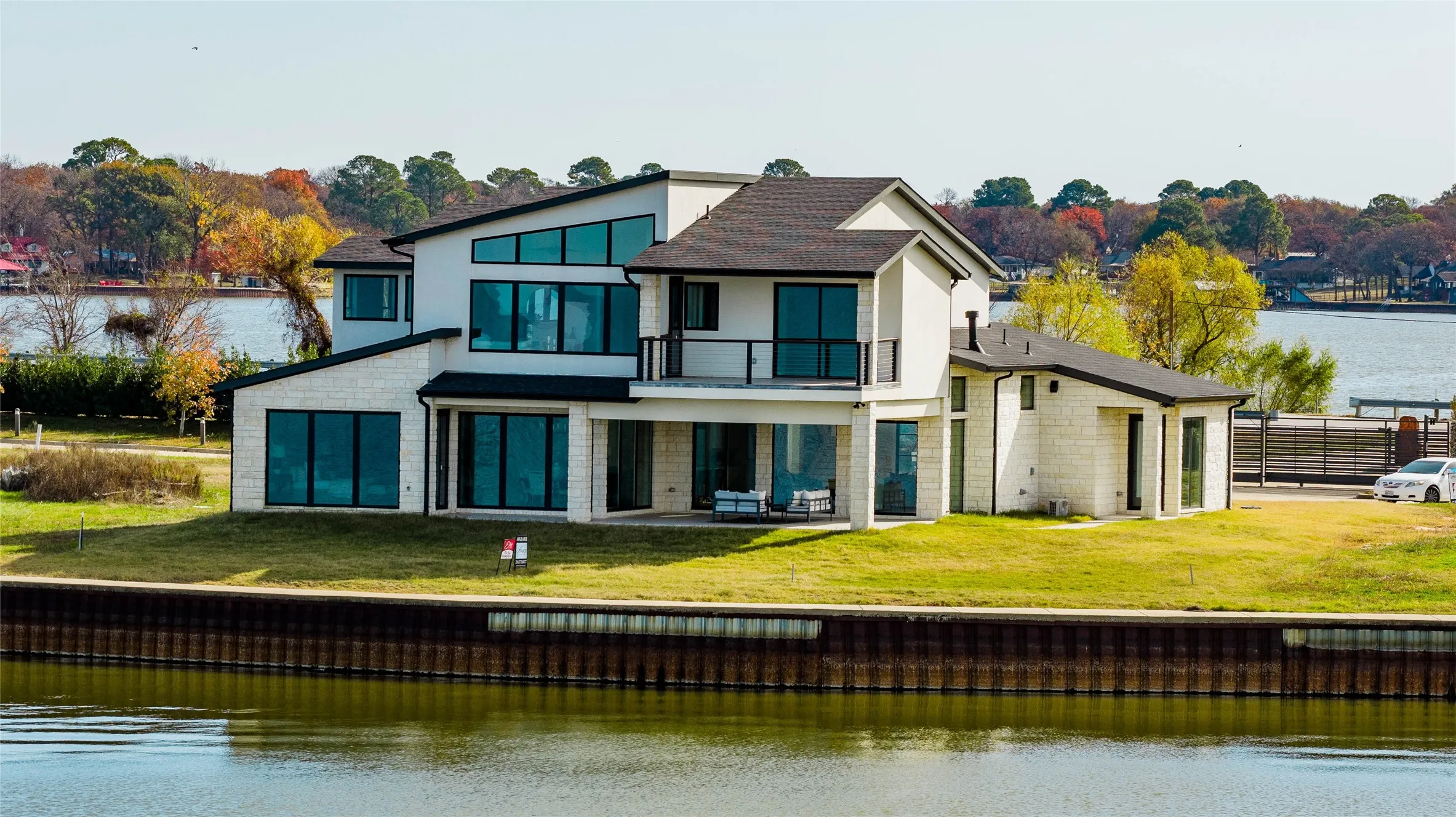 Single Family Residence For Sale in Henderson County , 104 Mary Court, Gun Barrel City, Texas 75156, 4 Bedrooms, 5 Bathrooms, 3 Garage spaces, 4,320 Sqft, built in 2024, New Construction - Complete, Price $1,944,000, mls#21135960, Real Estate Agent in Gun Barrel City, Homes For Sale in Henderson county, Homes For Sale in Gun Barrel City, Realtor in Gun Barrel City Texas, Real Estate Brokerage Independent Realty Texas, Luminita Cordes Realtor
