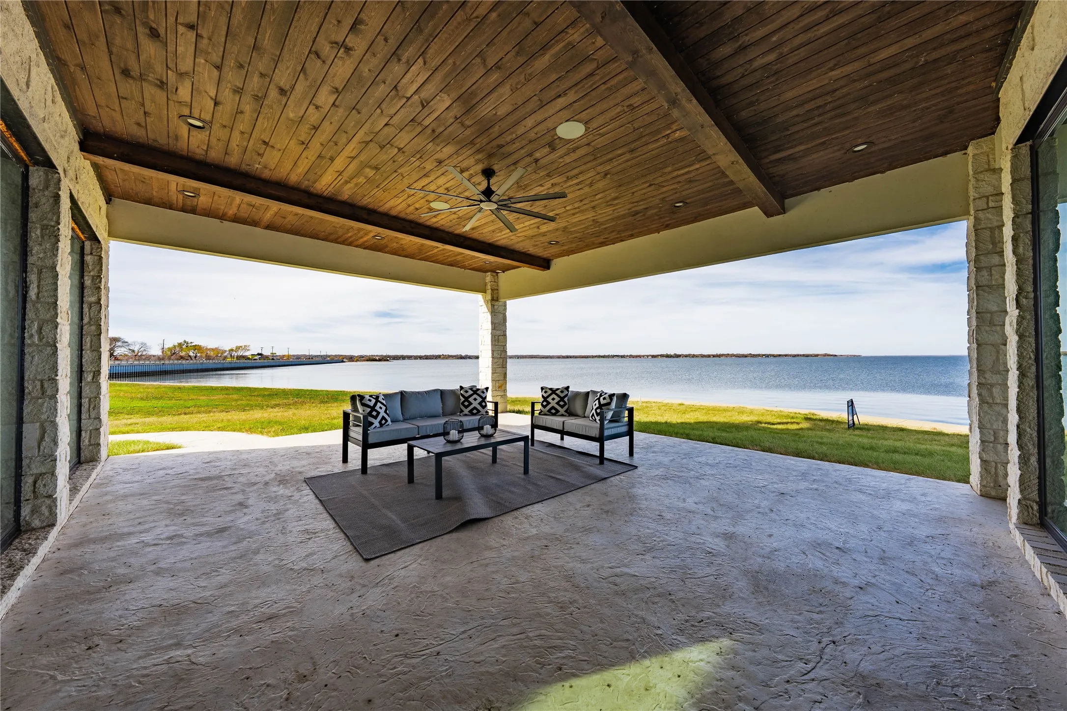 Single Family Residence For Sale in Henderson County , 104 Mary Court, Gun Barrel City, Texas 75156, 4 Bedrooms, 5 Bathrooms, 3 Garage spaces, 4,320 Sqft, built in 2024, New Construction - Complete, Price $1,944,000, mls#21135960, Real Estate Agent in Gun Barrel City, Homes For Sale in Henderson county, Homes For Sale in Gun Barrel City, Realtor in Gun Barrel City Texas, Real Estate Brokerage Independent Realty Texas, Luminita Cordes Realtor