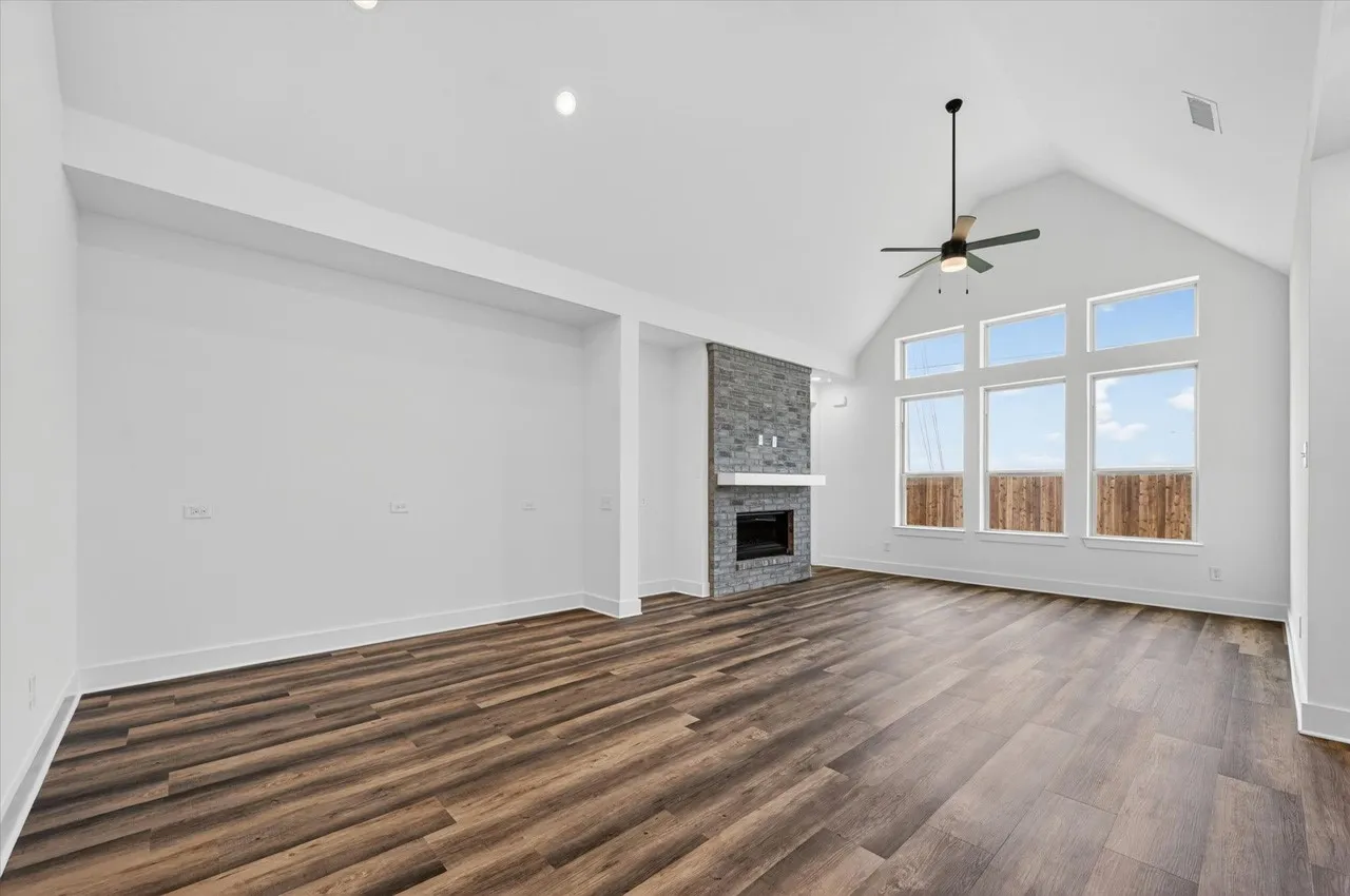 Single Family Residence For Sale in Grayson County , 3610 River Creek Trail, Sherman, Texas 75092, 3 Bedroom, 2 Bathroom, 2 Garage spaces, 1,686 Sqft, built in 2026, New Construction - Incomplete, mls#21144234, Real Estate Agent in Sherman, Homes For Sale in Grayson county, Homes For Sale in Sherman, Realtor in Sherman Texas, Real Estate Brokerage Independent Realty Texas, Luminita Cordes Realtor