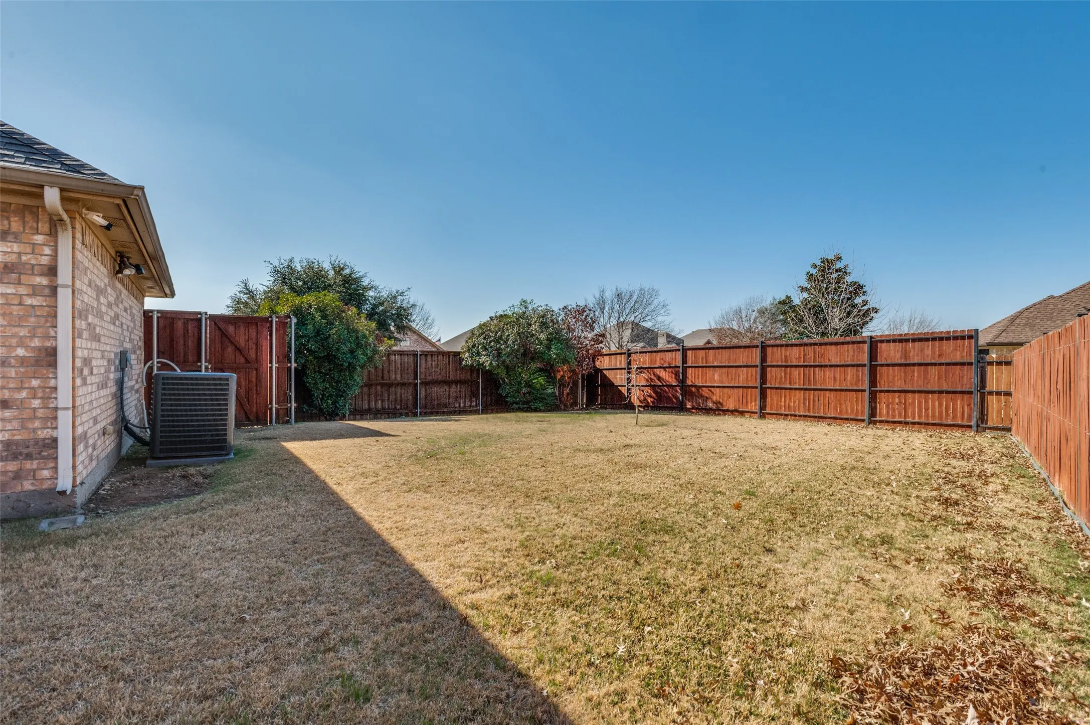 Single Family Residence For Sale in Tarrant County , 140 Big Willow Court, Saginaw, Texas 76179, 4 Bedrooms, 2 Bathrooms, 2 Garage spaces, 2,192 Sqft, built in 2007, Price $398,000, mls#21144715, Real Estate Agent in Saginaw, Homes For Sale in Tarrant county, Homes For Sale in Saginaw, Realtor in Saginaw Texas, Real Estate Brokerage Independent Realty Texas, Luminita Cordes Realtor