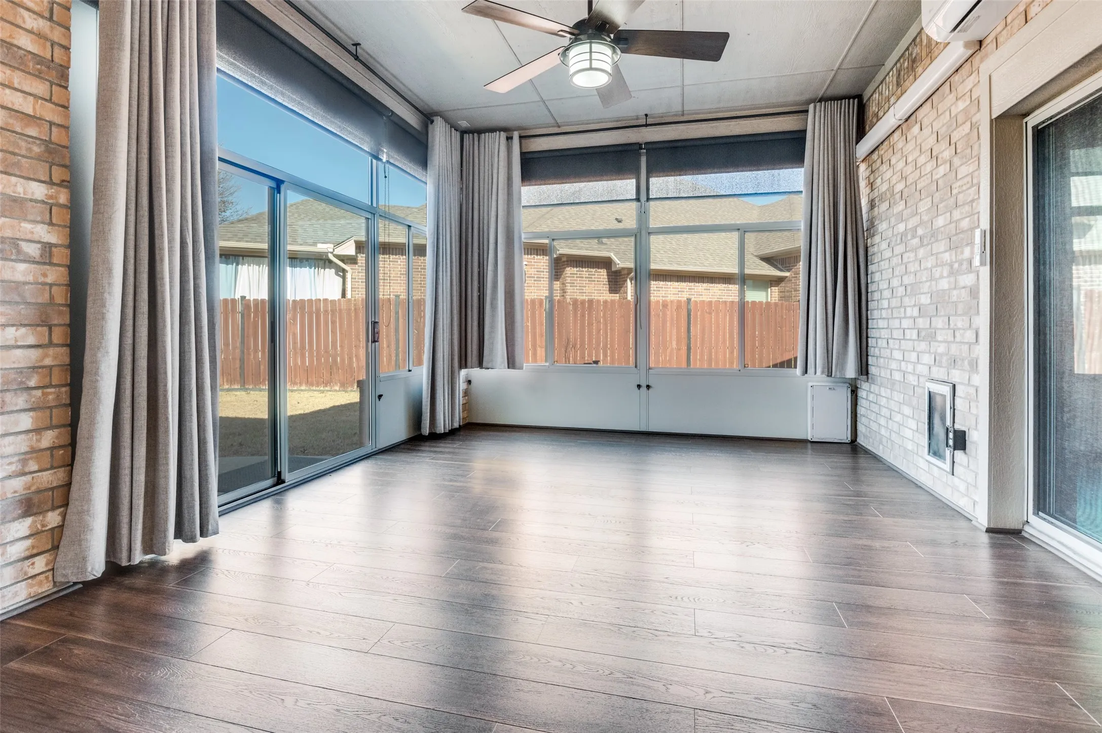 Single Family Residence For Sale in Tarrant County , 140 Big Willow Court, Saginaw, Texas 76179, 4 Bedrooms, 2 Bathrooms, 2 Garage spaces, 2,192 Sqft, built in 2007, Price $398,000, mls#21144715, Real Estate Agent in Saginaw, Homes For Sale in Tarrant county, Homes For Sale in Saginaw, Realtor in Saginaw Texas, Real Estate Brokerage Independent Realty Texas, Luminita Cordes Realtor
