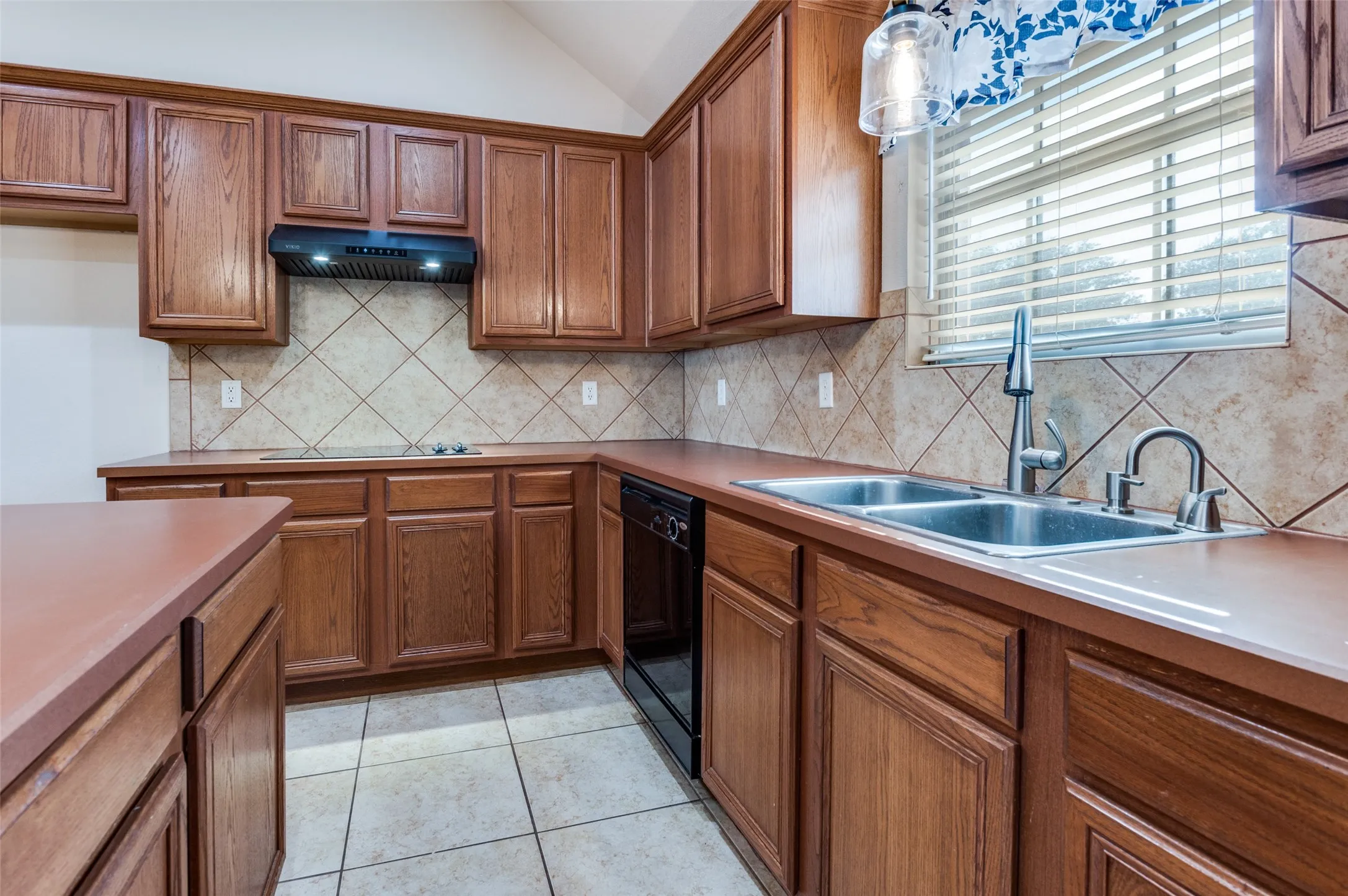 Single Family Residence For Sale in Tarrant County , 140 Big Willow Court, Saginaw, Texas 76179, 4 Bedrooms, 2 Bathrooms, 2 Garage spaces, 2,192 Sqft, built in 2007, Price $398,000, mls#21144715, Real Estate Agent in Saginaw, Homes For Sale in Tarrant county, Homes For Sale in Saginaw, Realtor in Saginaw Texas, Real Estate Brokerage Independent Realty Texas, Luminita Cordes Realtor