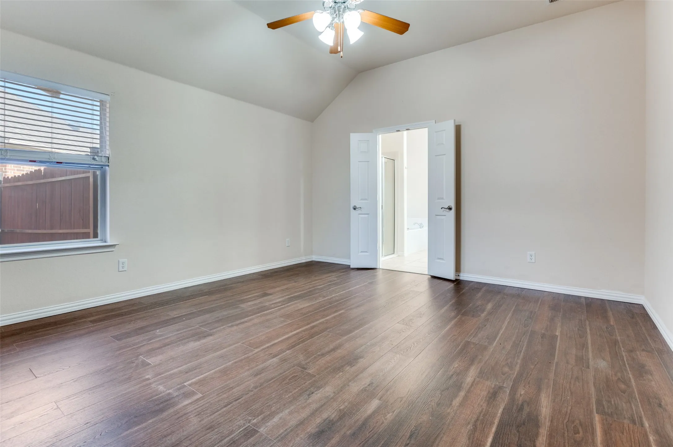 Single Family Residence For Sale in Tarrant County , 140 Big Willow Court, Saginaw, Texas 76179, 4 Bedrooms, 2 Bathrooms, 2 Garage spaces, 2,192 Sqft, built in 2007, Price $398,000, mls#21144715, Real Estate Agent in Saginaw, Homes For Sale in Tarrant county, Homes For Sale in Saginaw, Realtor in Saginaw Texas, Real Estate Brokerage Independent Realty Texas, Luminita Cordes Realtor