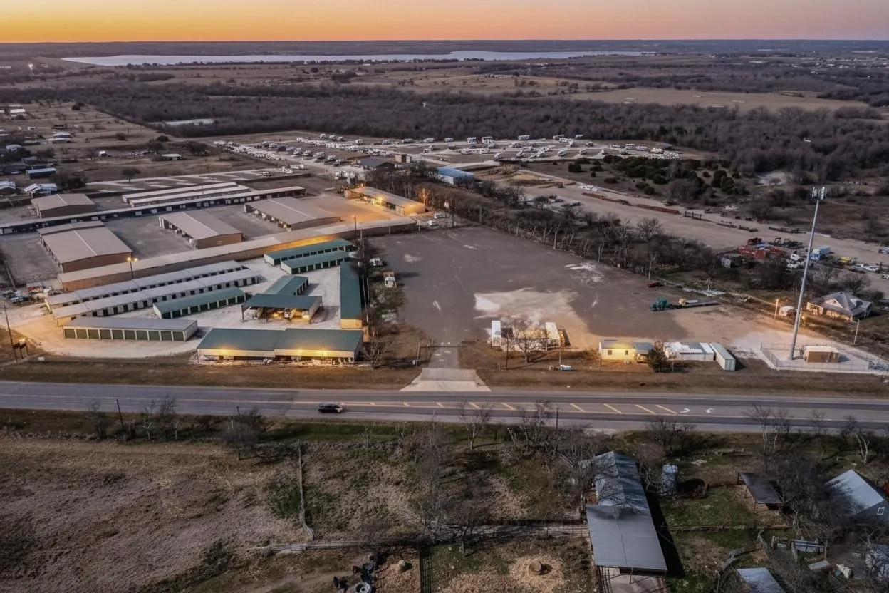 Industrial For Rent in Johnson County , 3228 S Highway 174, Cleburne, Texas 76033, 0, 0, Garage spaces, 0 Sqft, built in 2017, Preowned, mls#21144961, Real Estate Agent in Cleburne, Homes For Rent in Johnson county, Homes For Rent in Cleburne, Realtor in Cleburne Texas, Real Estate Brokerage Independent Realty Texas, Luminita Cordes Realtor