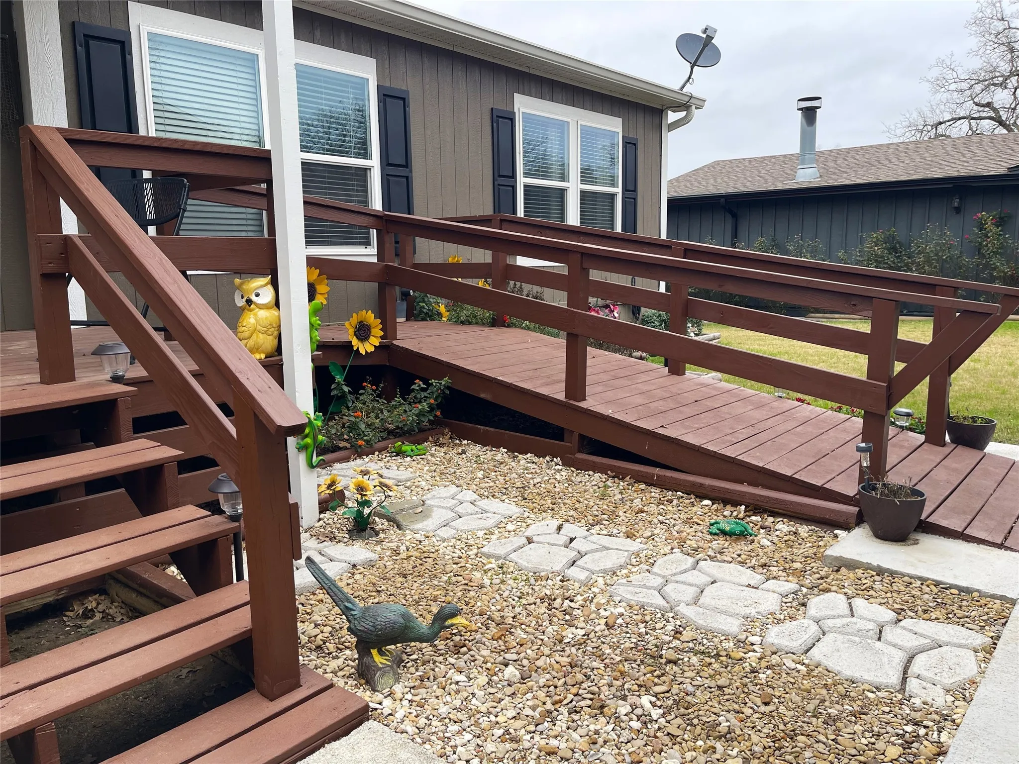 Stairs & Access Ramp