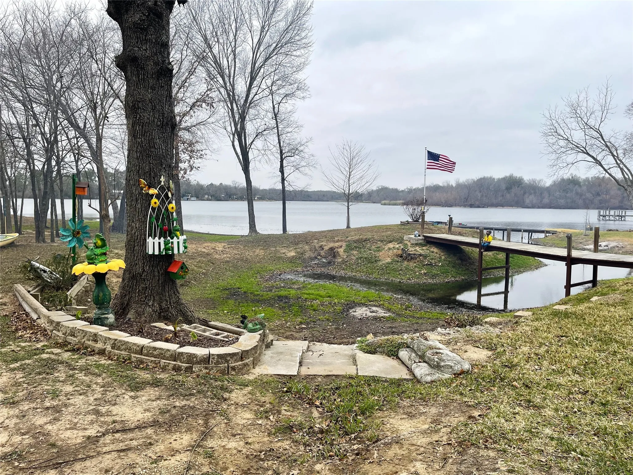 Manufactured Home For Sale in Freestone County , 351 Club Lake Rd, Gate 2, Teague, Texas 75860, 3 Bedroom, 2 Bathroom, Garage spaces, 1,456 Sqft, built in 2019, mls#21145236, Real Estate Agent in Teague, Homes For Sale in Freestone county, Homes For Sale in Teague, Realtor in Teague Texas, Real Estate Brokerage Independent Realty Texas, Luminita Cordes Realtor