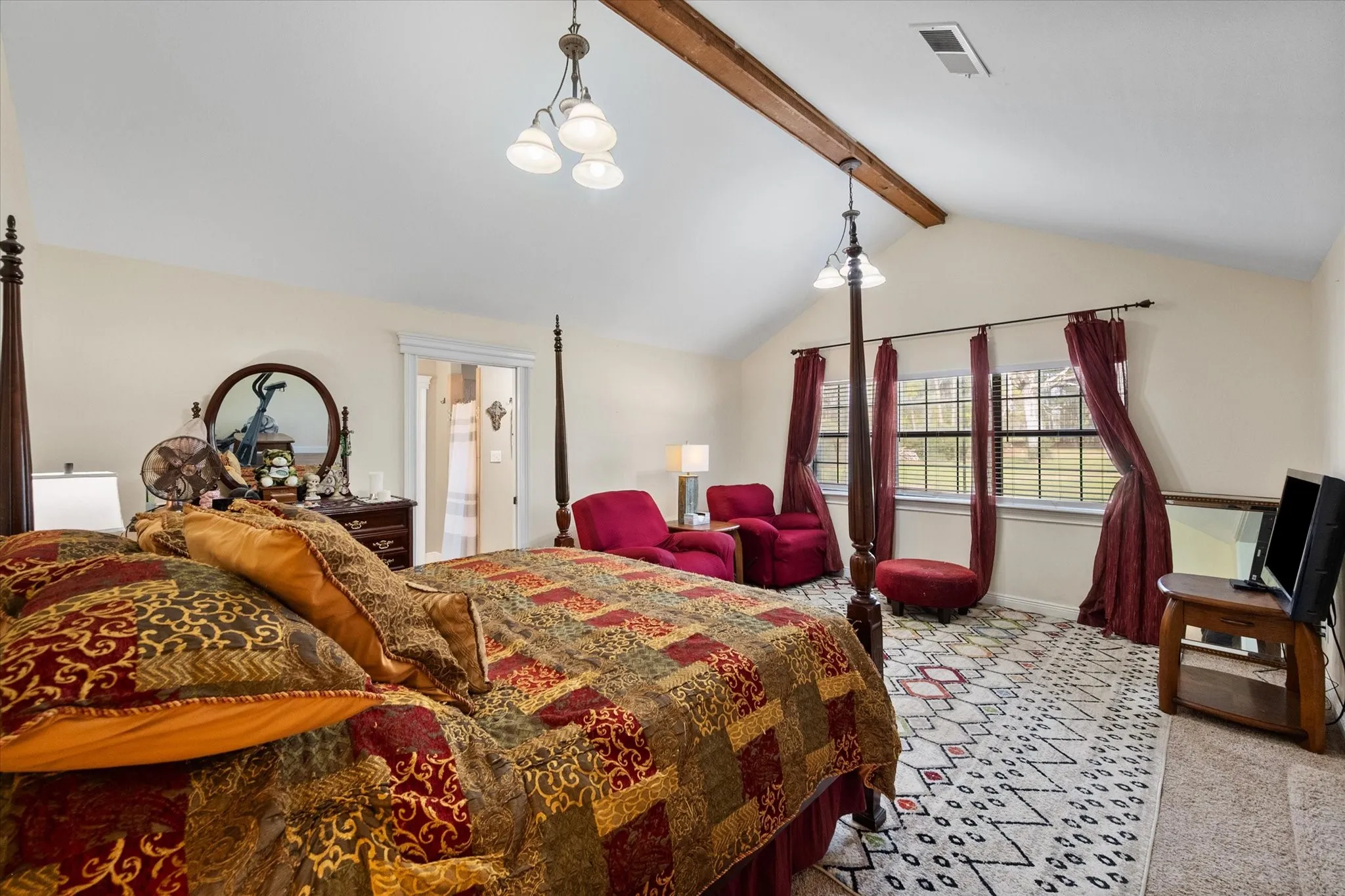 Single Family Residence For Sale in Leon County , 6951 E County Road 315, Buffalo, Texas 75831, 4 Bedroom, 3 Bathroom, 2 Garage spaces, 3,336 Sqft, built in 1982, Preowned, mls#21146080, Real Estate Agent in Buffalo, Homes For Sale in Leon county, Homes For Sale in Buffalo, Realtor in Buffalo Texas, Real Estate Brokerage Independent Realty Texas, Luminita Cordes Realtor