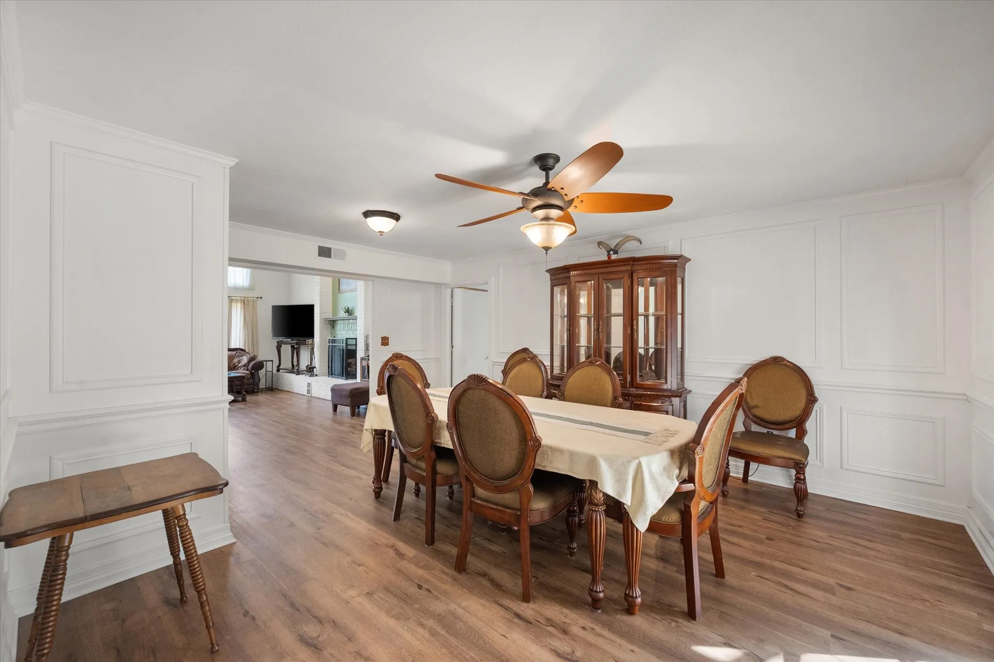 Single Family Residence For Sale in Leon County , 6951 E County Road 315, Buffalo, Texas 75831, 4 Bedroom, 3 Bathroom, 2 Garage spaces, 3,336 Sqft, built in 1982, Preowned, mls#21146080, Real Estate Agent in Buffalo, Homes For Sale in Leon county, Homes For Sale in Buffalo, Realtor in Buffalo Texas, Real Estate Brokerage Independent Realty Texas, Luminita Cordes Realtor