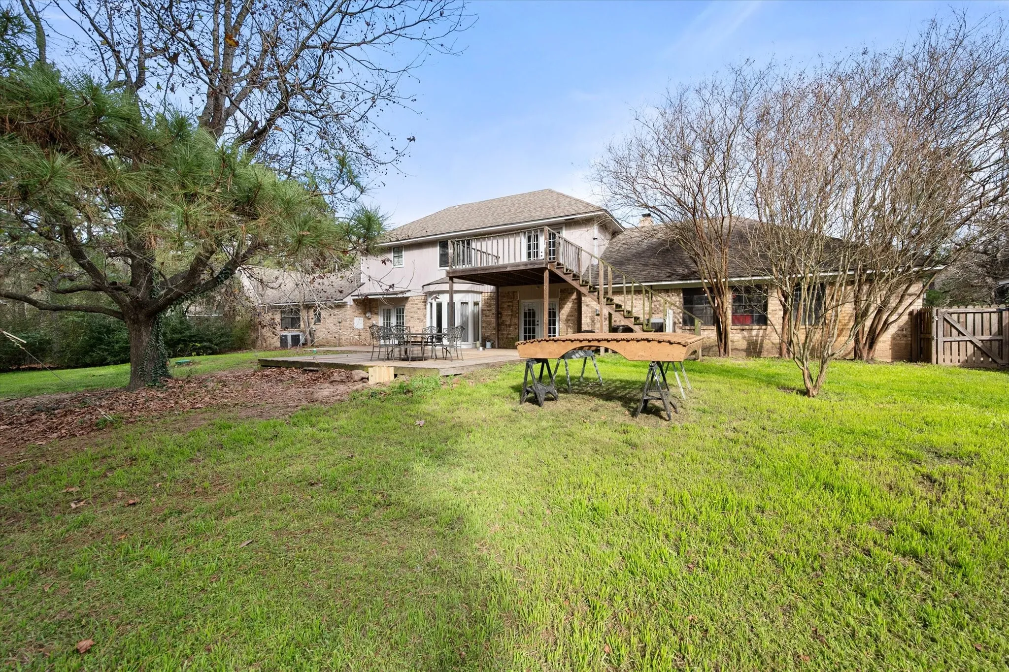 Single Family Residence For Sale in Leon County , 6951 E County Road 315, Buffalo, Texas 75831, 4 Bedroom, 3 Bathroom, 2 Garage spaces, 3,336 Sqft, built in 1982, Preowned, mls#21146080, Real Estate Agent in Buffalo, Homes For Sale in Leon county, Homes For Sale in Buffalo, Realtor in Buffalo Texas, Real Estate Brokerage Independent Realty Texas, Luminita Cordes Realtor