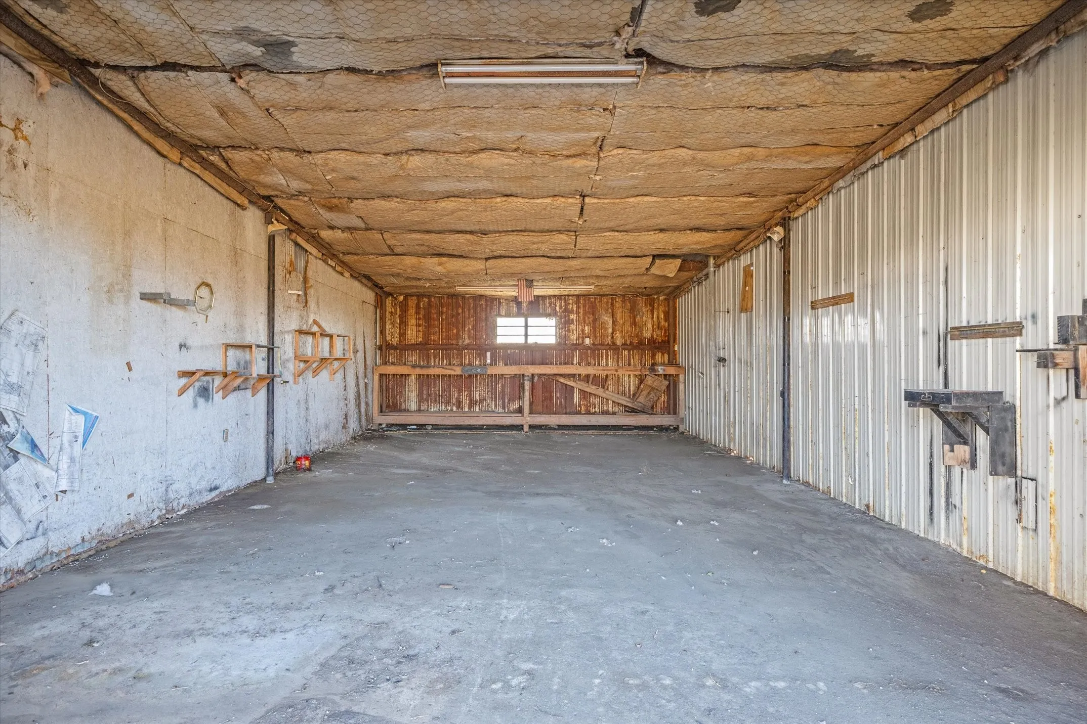 Office For Sale in Kaufman County , 9474 HWY 175, Kemp, Texas 75143, 0, 0, Garage spaces, 20,568 Sqft, built in 1990, Preowned, mls#21146136, Real Estate Agent in Kemp, Homes For Sale in Kaufman county, Homes For Sale in Kemp, Realtor in Kemp Texas, Real Estate Brokerage Independent Realty Texas, Luminita Cordes Realtor