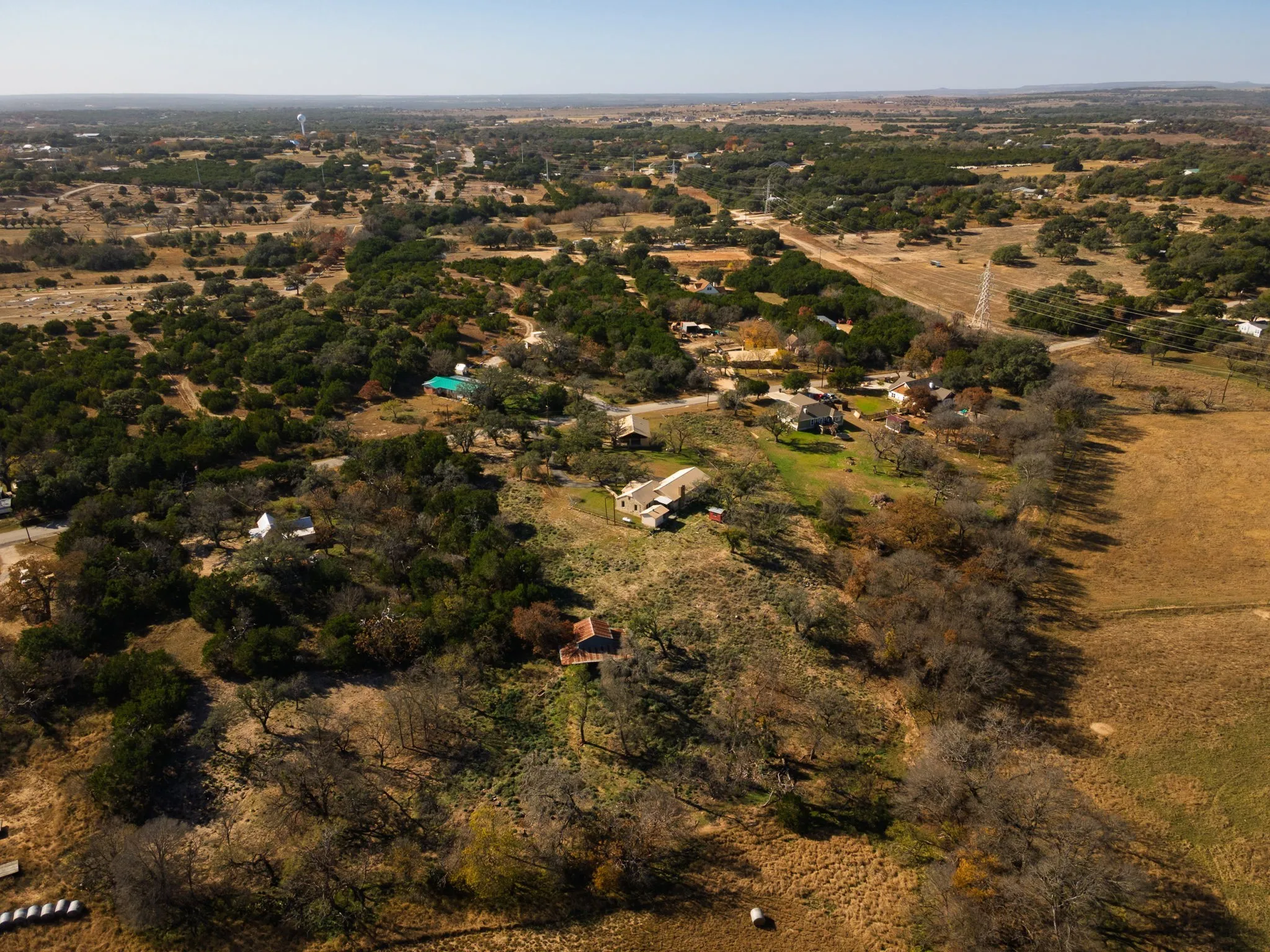 Single Family Residence For Sale in Lampasas County , 1003 N Ridge St, Lampasas, Texas 76550, 4 Bedrooms, 3 Bathrooms, Garage spaces, 2,559 Sqft, built in 1943, Price $429,900, mls#21146143, Real Estate Agent in Lampasas, Homes For Sale in Lampasas county, Homes For Sale in Lampasas, Realtor in Lampasas Texas, Real Estate Brokerage Independent Realty Texas, Luminita Cordes Realtor