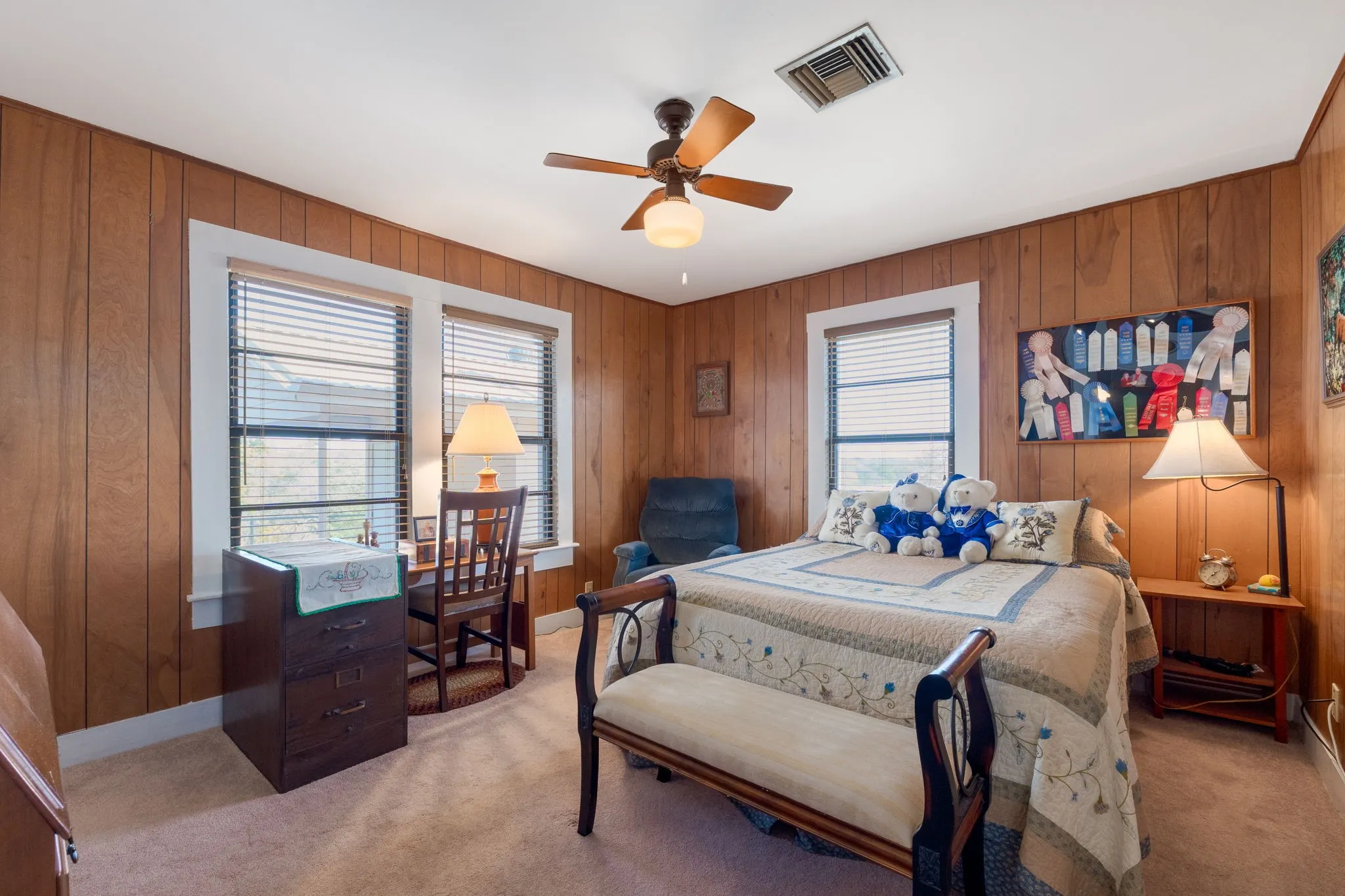 Single Family Residence For Sale in Lampasas County , 1003 N Ridge St, Lampasas, Texas 76550, 4 Bedrooms, 3 Bathrooms, Garage spaces, 2,559 Sqft, built in 1943, Price $429,900, mls#21146143, Real Estate Agent in Lampasas, Homes For Sale in Lampasas county, Homes For Sale in Lampasas, Realtor in Lampasas Texas, Real Estate Brokerage Independent Realty Texas, Luminita Cordes Realtor