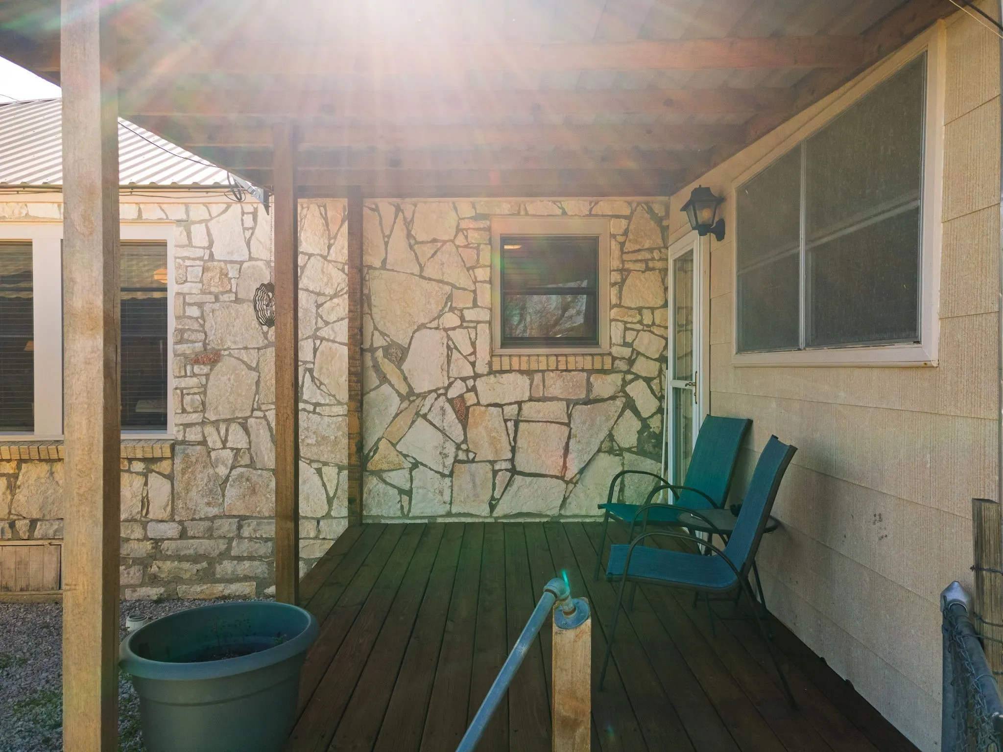 Single Family Residence For Sale in Lampasas County , 1003 N Ridge St, Lampasas, Texas 76550, 4 Bedrooms, 3 Bathrooms, Garage spaces, 2,559 Sqft, built in 1943, Price $429,900, mls#21146143, Real Estate Agent in Lampasas, Homes For Sale in Lampasas county, Homes For Sale in Lampasas, Realtor in Lampasas Texas, Real Estate Brokerage Independent Realty Texas, Luminita Cordes Realtor