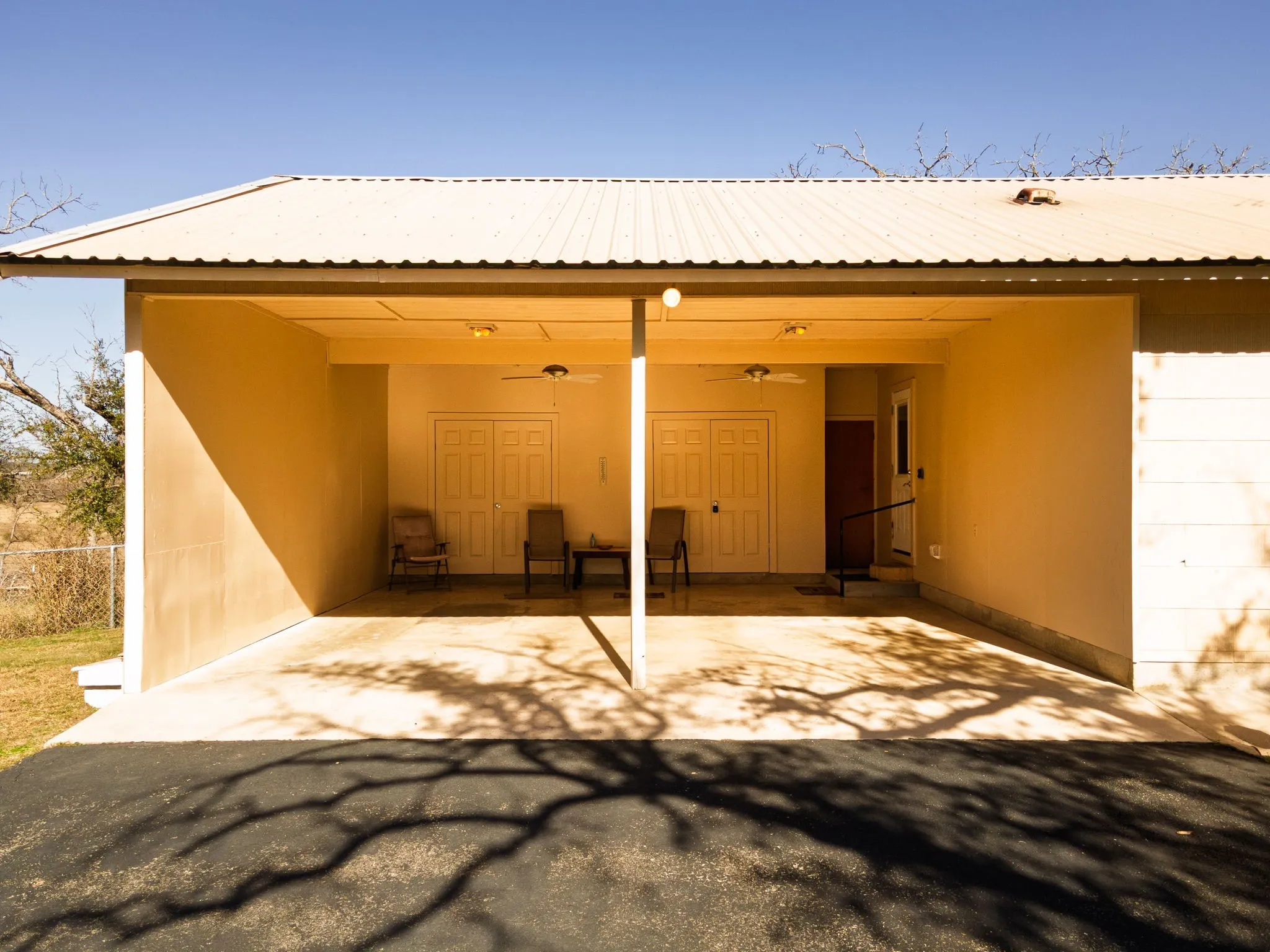 Single Family Residence For Sale in Lampasas County , 1003 N Ridge St, Lampasas, Texas 76550, 4 Bedrooms, 3 Bathrooms, Garage spaces, 2,559 Sqft, built in 1943, Price $429,900, mls#21146143, Real Estate Agent in Lampasas, Homes For Sale in Lampasas county, Homes For Sale in Lampasas, Realtor in Lampasas Texas, Real Estate Brokerage Independent Realty Texas, Luminita Cordes Realtor