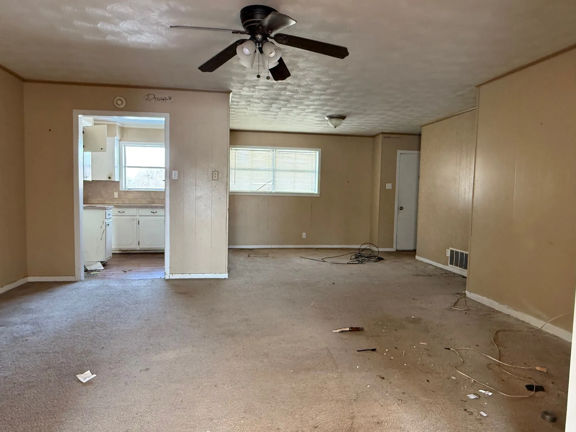 Single Family Residence For Sale in Lamar County , 1930 FM 195, Paris, Texas 75460, 5 Bedrooms, 2 Bathrooms, 3 Garage spaces, 2,000 Sqft, built in 0, Price $210,000, mls#21145984, Real Estate Agent in Paris, Homes For Sale in Lamar county, Homes For Sale in Paris, Realtor in Paris Texas, Real Estate Brokerage Independent Realty Texas, Luminita Cordes Realtor