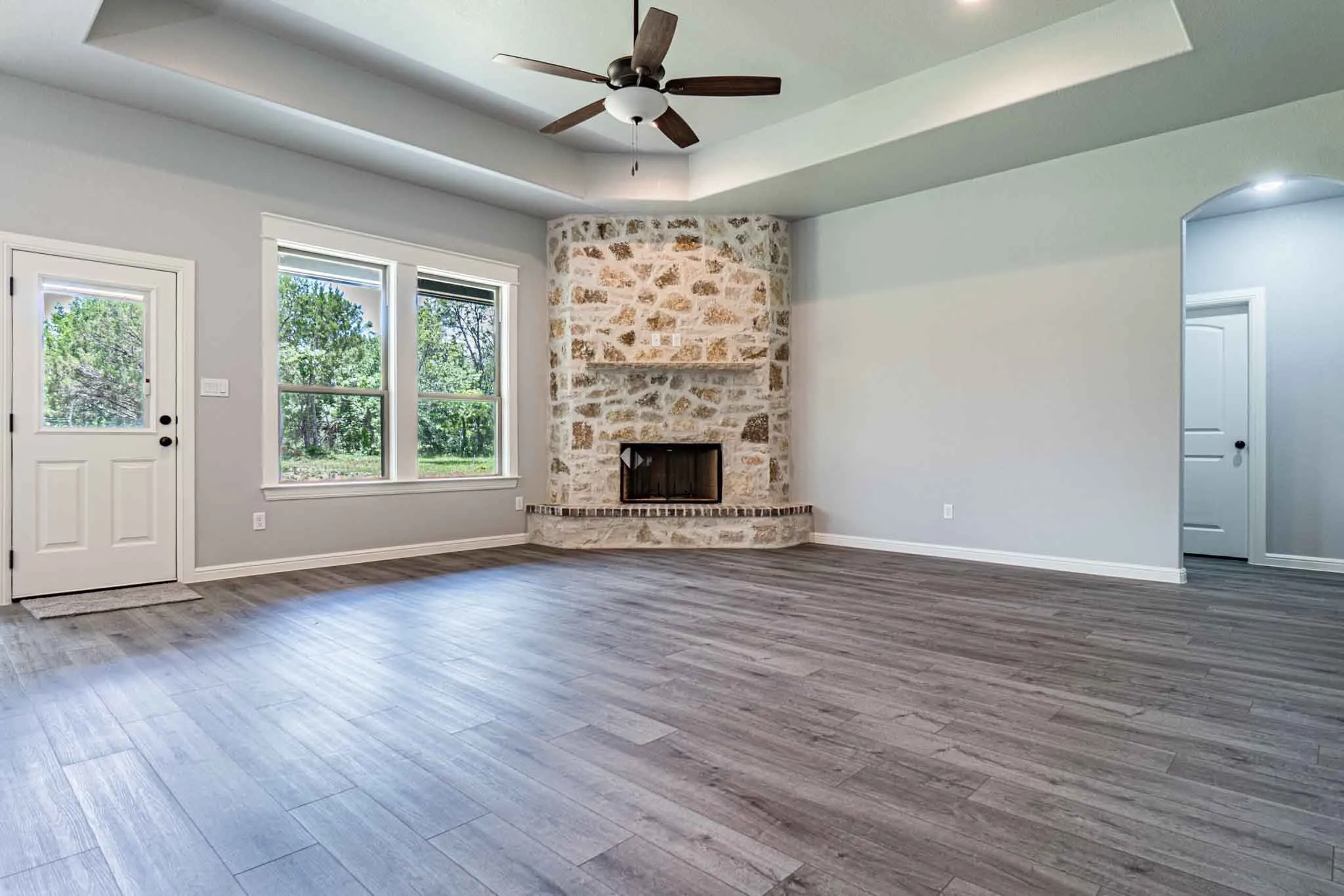 Single Family Residence For Sale in Hood County , 1509 Anaconda Trail, Granbury, Texas 76048, 4 Bedroom, 2 Bathroom, 2 Garage spaces, 1,916 Sqft, built in 2025, mls#21144547, Real Estate Agent in Granbury, Homes For Sale in Hood county, Homes For Sale in Granbury, Realtor in Granbury Texas, Real Estate Brokerage Independent Realty Texas, Luminita Cordes Realtor