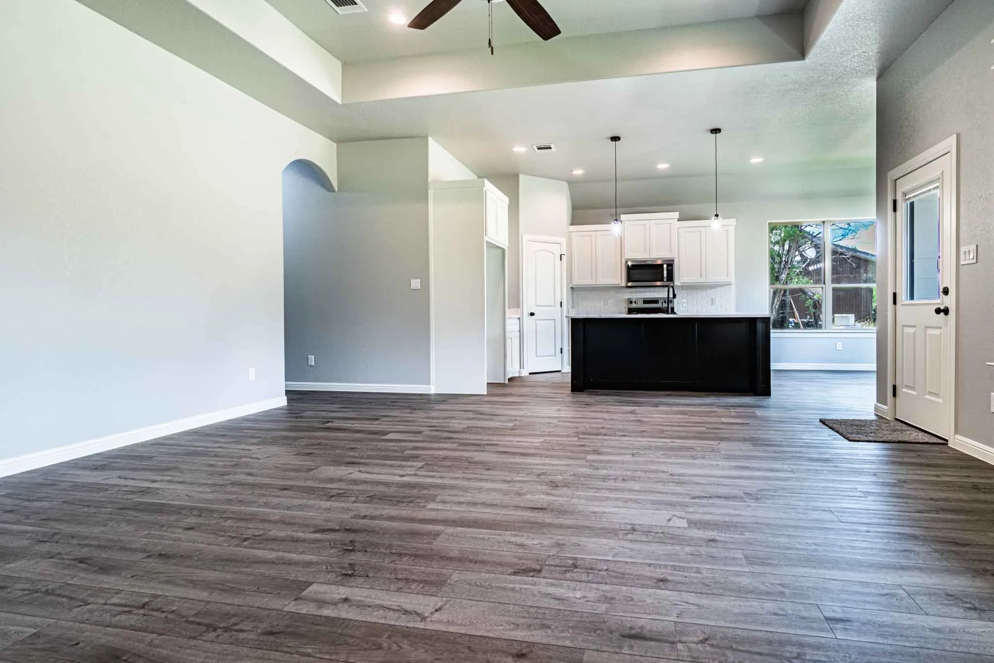 Single Family Residence For Sale in Hood County , 1509 Anaconda Trail, Granbury, Texas 76048, 4 Bedroom, 2 Bathroom, 2 Garage spaces, 1,916 Sqft, built in 2025, mls#21144547, Real Estate Agent in Granbury, Homes For Sale in Hood county, Homes For Sale in Granbury, Realtor in Granbury Texas, Real Estate Brokerage Independent Realty Texas, Luminita Cordes Realtor