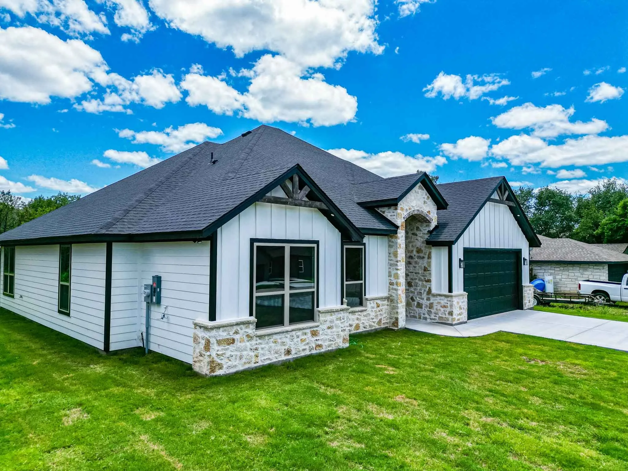 Single Family Residence For Sale in Hood County , 1509 Anaconda Trail, Granbury, Texas 76048, 4 Bedroom, 2 Bathroom, 2 Garage spaces, 1,916 Sqft, built in 2025, mls#21144547, Real Estate Agent in Granbury, Homes For Sale in Hood county, Homes For Sale in Granbury, Realtor in Granbury Texas, Real Estate Brokerage Independent Realty Texas, Luminita Cordes Realtor