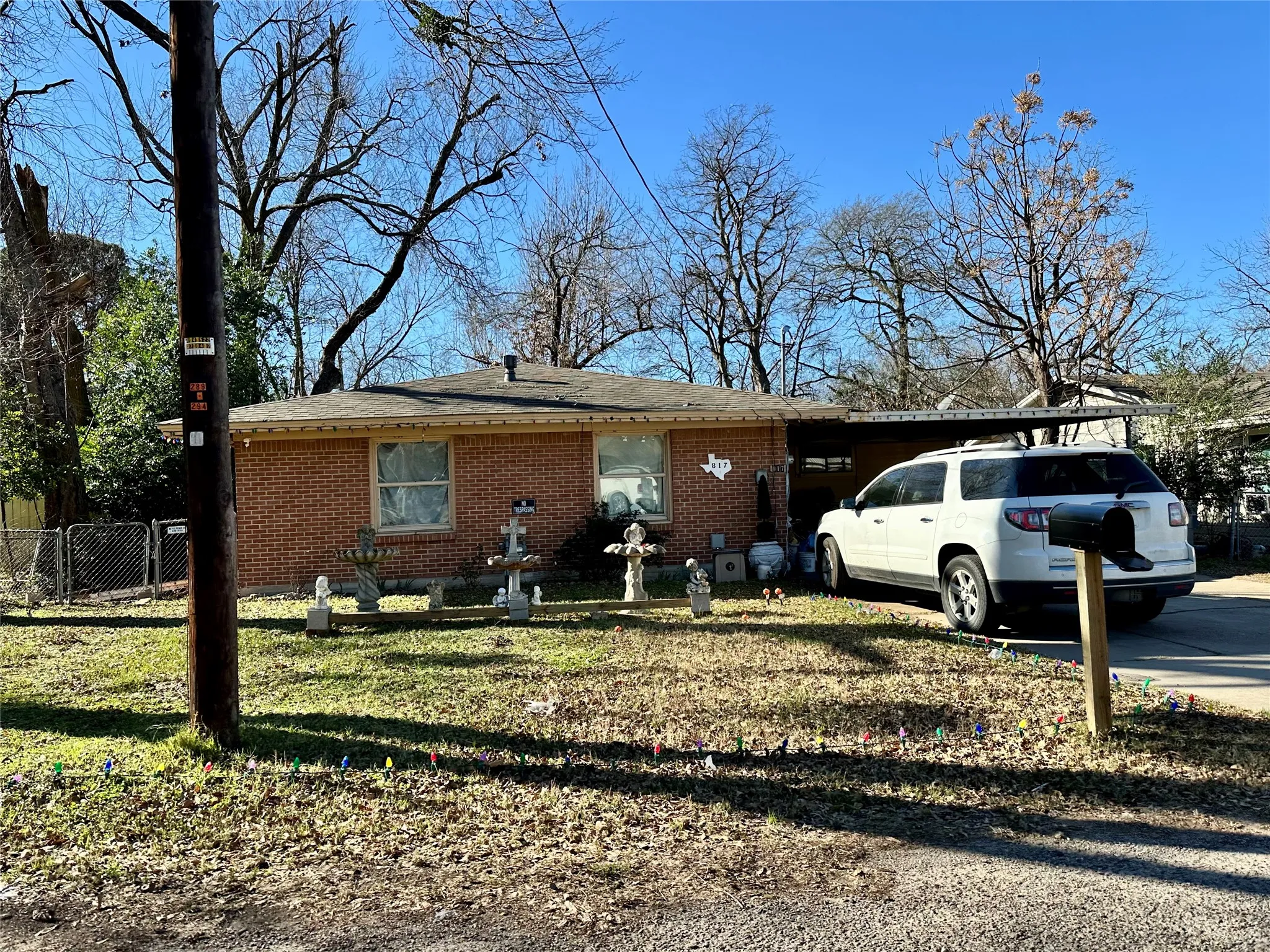 837 Cranford. 1 of 2 houses included in this listing