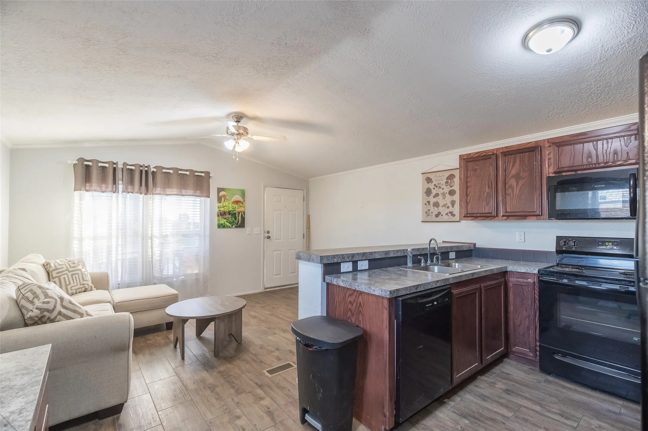 Farm For Sale in Callahan County , 6370 County Road 107, Abilene, Texas 79601, 5 Bedroom, 3 Bathroom, Garage spaces, 1,920 Sqft, built in 2013, mls#21145304, Real Estate Agent in Abilene, Homes For Sale in Callahan county, Homes For Sale in Abilene, Realtor in Abilene Texas, Real Estate Brokerage Independent Realty Texas, Luminita Cordes Realtor