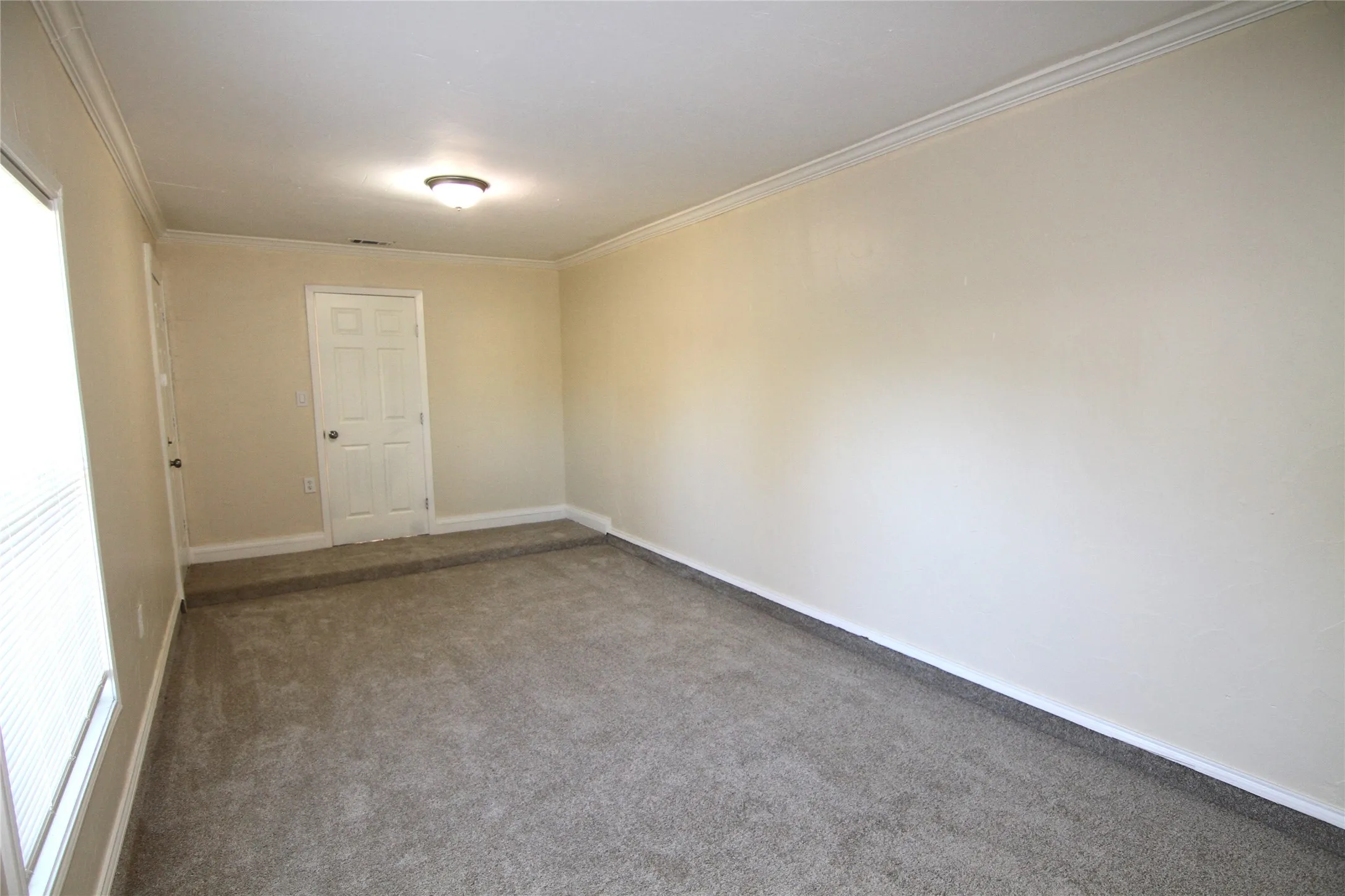 Single Family Residence For Sale in Dallas County , 9830 BLUFFCREEK Drive, Dallas, Texas 75227, 3 Bedroom, 2 Bathroom, Garage spaces, 1,377 Sqft, built in 1971, Preowned, mls#21146444, Real Estate Agent in Dallas, Homes For Sale in Dallas county, Homes For Sale in Dallas, Realtor in Dallas Texas, Real Estate Brokerage Independent Realty Texas, Luminita Cordes Realtor