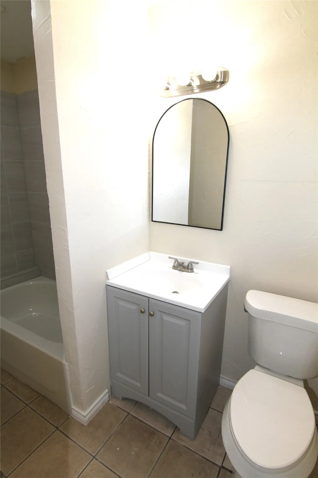 Single Family Residence For Sale in Dallas County , 9830 BLUFFCREEK Drive, Dallas, Texas 75227, 3 Bedroom, 2 Bathroom, Garage spaces, 1,377 Sqft, built in 1971, Preowned, mls#21146444, Real Estate Agent in Dallas, Homes For Sale in Dallas county, Homes For Sale in Dallas, Realtor in Dallas Texas, Real Estate Brokerage Independent Realty Texas, Luminita Cordes Realtor