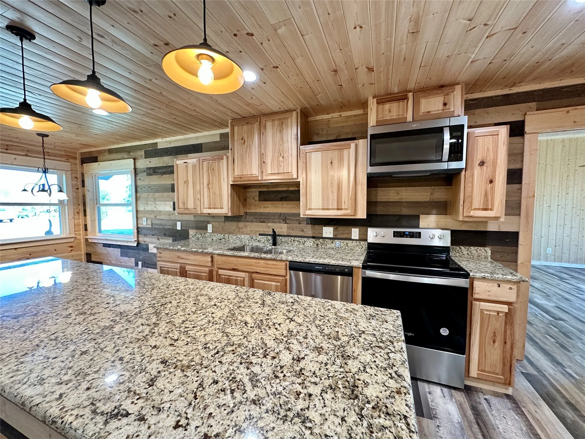 Single Family Residence For Sale in Hamilton County , 716 N Mesquite Street, Hico, Texas 76457, 3 Bedrooms, 2 Bathrooms, Garage spaces, 1,352 Sqft, built in 1895, Price $284,900, mls#21146547, Real Estate Agent in Hico, Homes For Sale in Hamilton county, Homes For Sale in Hico, Realtor in Hico Texas, Real Estate Brokerage Independent Realty Texas, Luminita Cordes Realtor