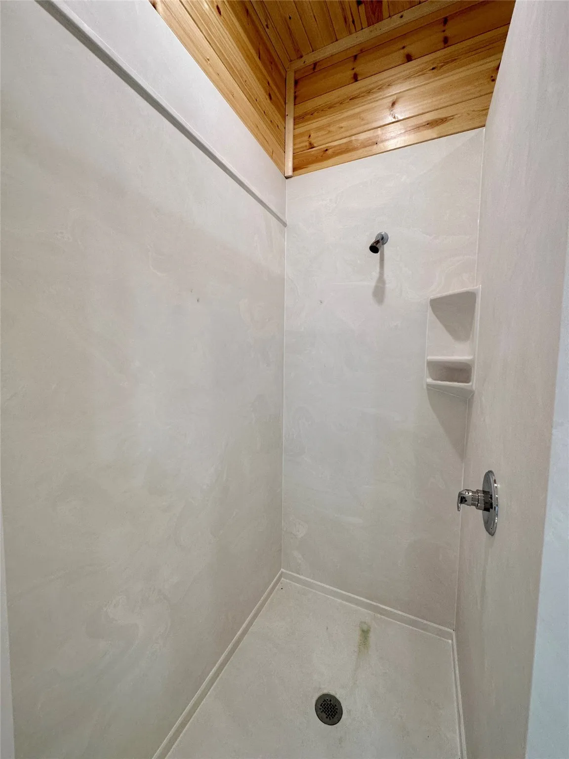 Single Family Residence For Sale in Hamilton County , 716 N Mesquite Street, Hico, Texas 76457, 3 Bedrooms, 2 Bathrooms, Garage spaces, 1,352 Sqft, built in 1895, Price $284,900, mls#21146547, Real Estate Agent in Hico, Homes For Sale in Hamilton county, Homes For Sale in Hico, Realtor in Hico Texas, Real Estate Brokerage Independent Realty Texas, Luminita Cordes Realtor