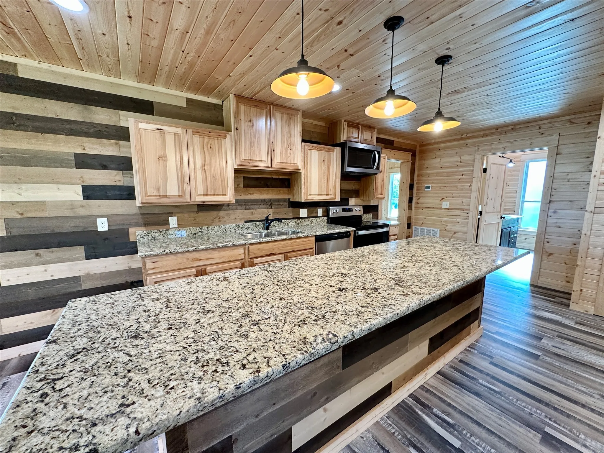 Single Family Residence For Sale in Hamilton County , 716 N Mesquite Street, Hico, Texas 76457, 3 Bedrooms, 2 Bathrooms, Garage spaces, 1,352 Sqft, built in 1895, Price $284,900, mls#21146547, Real Estate Agent in Hico, Homes For Sale in Hamilton county, Homes For Sale in Hico, Realtor in Hico Texas, Real Estate Brokerage Independent Realty Texas, Luminita Cordes Realtor