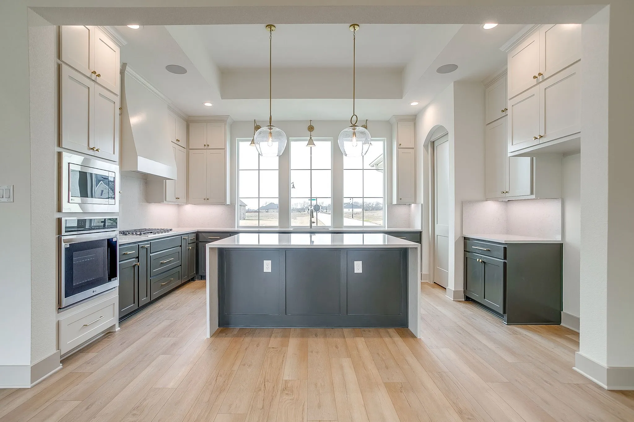 Single Family Residence For Sale in Ellis County , 137 Aiden Drive, Waxahachie, Texas 75165, 4 Bedroom, 3 Bathroom, 3 Garage spaces, 3,019 Sqft, built in 2025, New Construction - Complete, Price $709,990, mls#21146687, Real Estate Agent in Waxahachie, Homes For Sale in Ellis county, Homes For Sale in Waxahachie, Realtor in Waxahachie Texas, Real Estate Brokerage Independent Realty Texas, Luminita Cordes Realtor