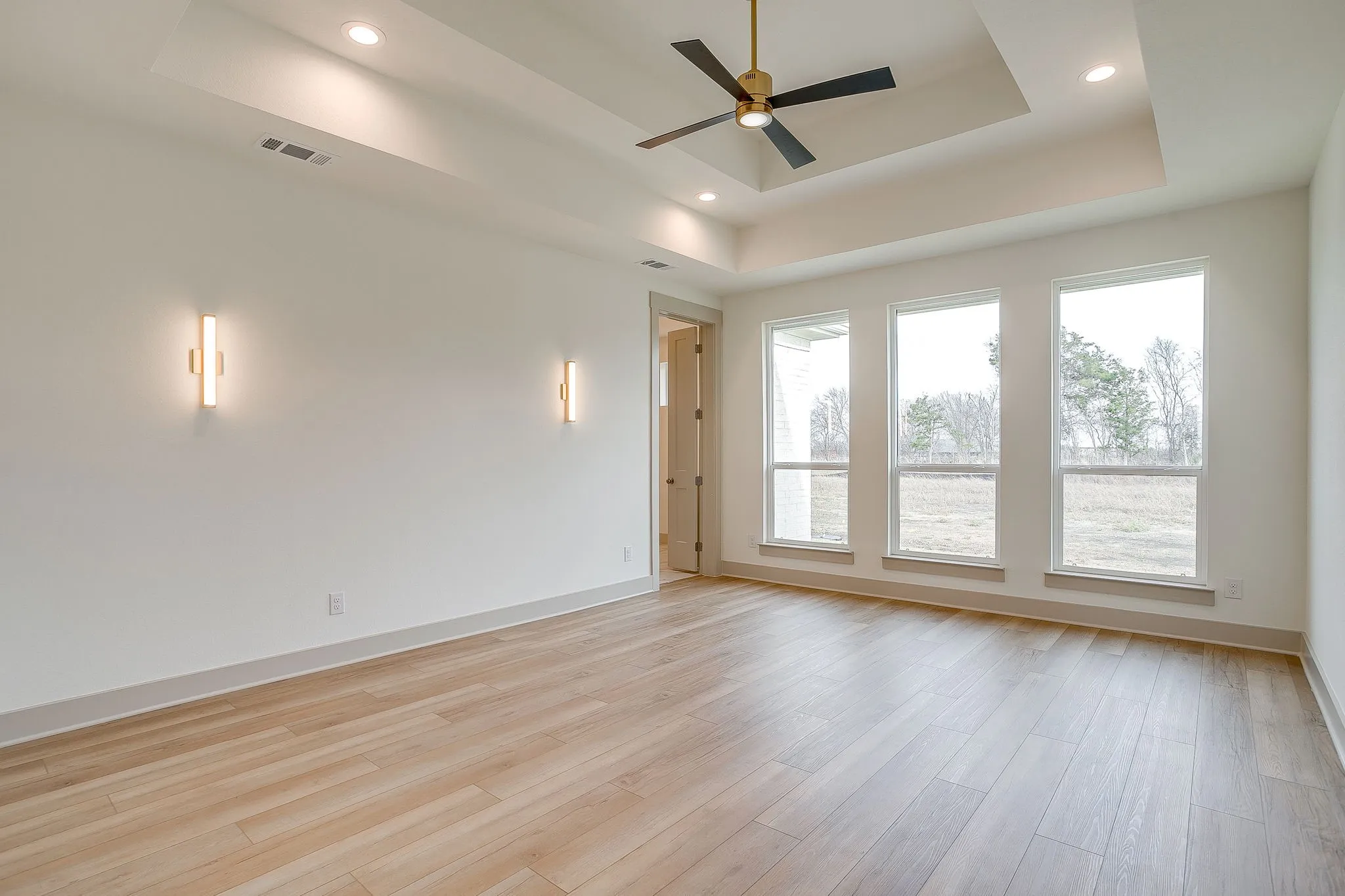 Single Family Residence For Sale in Ellis County , 137 Aiden Drive, Waxahachie, Texas 75165, 4 Bedroom, 3 Bathroom, 3 Garage spaces, 3,019 Sqft, built in 2025, New Construction - Complete, Price $709,990, mls#21146687, Real Estate Agent in Waxahachie, Homes For Sale in Ellis county, Homes For Sale in Waxahachie, Realtor in Waxahachie Texas, Real Estate Brokerage Independent Realty Texas, Luminita Cordes Realtor