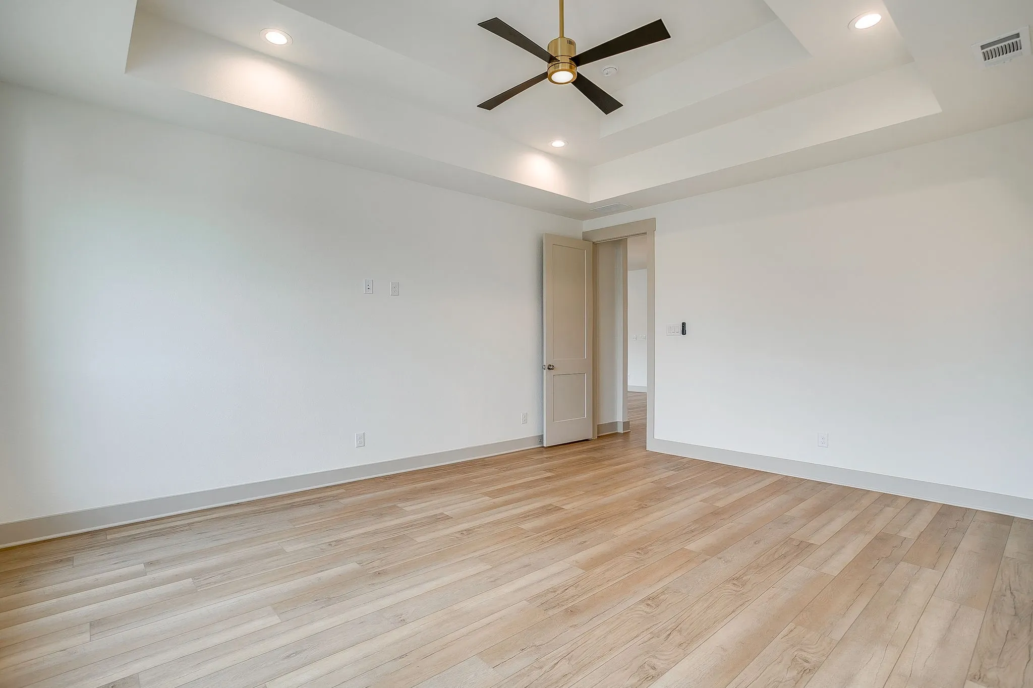 Single Family Residence For Sale in Ellis County , 137 Aiden Drive, Waxahachie, Texas 75165, 4 Bedroom, 3 Bathroom, 3 Garage spaces, 3,019 Sqft, built in 2025, New Construction - Complete, Price $709,990, mls#21146687, Real Estate Agent in Waxahachie, Homes For Sale in Ellis county, Homes For Sale in Waxahachie, Realtor in Waxahachie Texas, Real Estate Brokerage Independent Realty Texas, Luminita Cordes Realtor