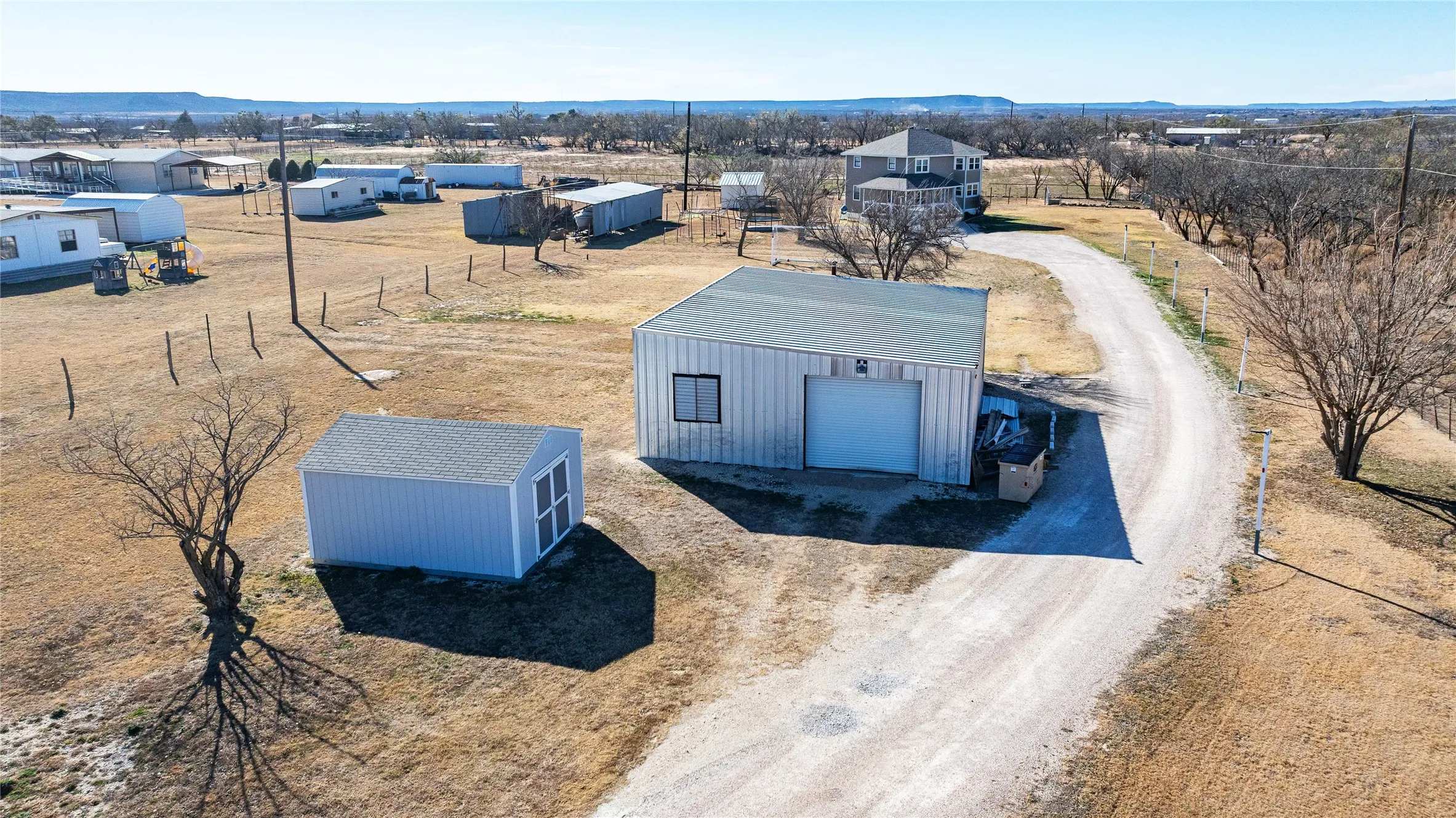 Single Family Residence For Sale in Taylor County , 2110 State Highway 36, Abilene, Texas 79602, 4 Bedroom, 3 Bathroom, Garage spaces, 1,706 Sqft, built in 1989, mls#21145262, Real Estate Agent in Abilene, Homes For Sale in Taylor county, Homes For Sale in Abilene, Realtor in Abilene Texas, Real Estate Brokerage Independent Realty Texas, Luminita Cordes Realtor