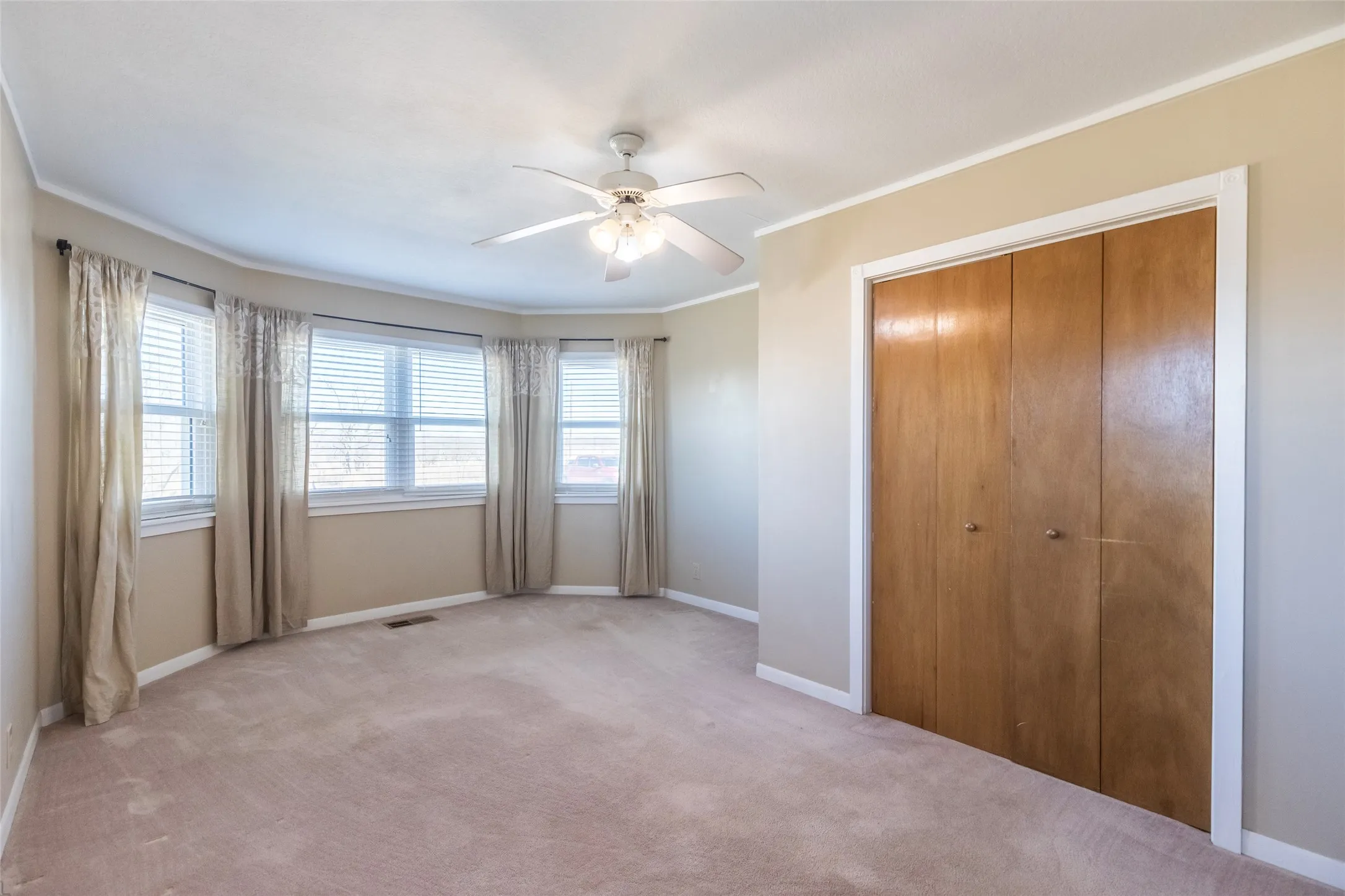 Single Family Residence For Sale in Taylor County , 2110 State Highway 36, Abilene, Texas 79602, 4 Bedroom, 3 Bathroom, Garage spaces, 1,706 Sqft, built in 1989, mls#21145262, Real Estate Agent in Abilene, Homes For Sale in Taylor county, Homes For Sale in Abilene, Realtor in Abilene Texas, Real Estate Brokerage Independent Realty Texas, Luminita Cordes Realtor