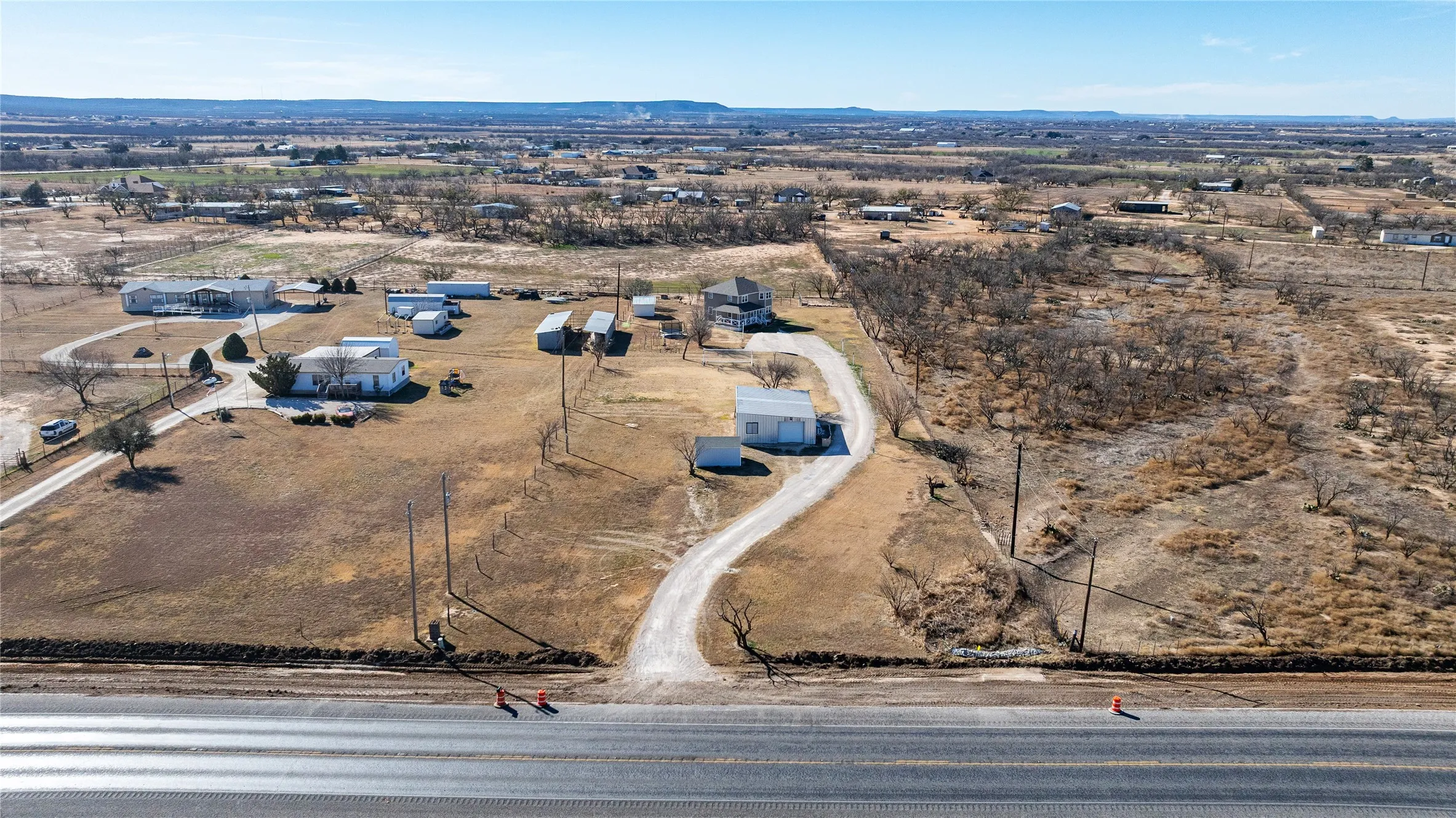 Single Family Residence For Sale in Taylor County , 2110 State Highway 36, Abilene, Texas 79602, 4 Bedroom, 3 Bathroom, Garage spaces, 1,706 Sqft, built in 1989, mls#21145262, Real Estate Agent in Abilene, Homes For Sale in Taylor county, Homes For Sale in Abilene, Realtor in Abilene Texas, Real Estate Brokerage Independent Realty Texas, Luminita Cordes Realtor