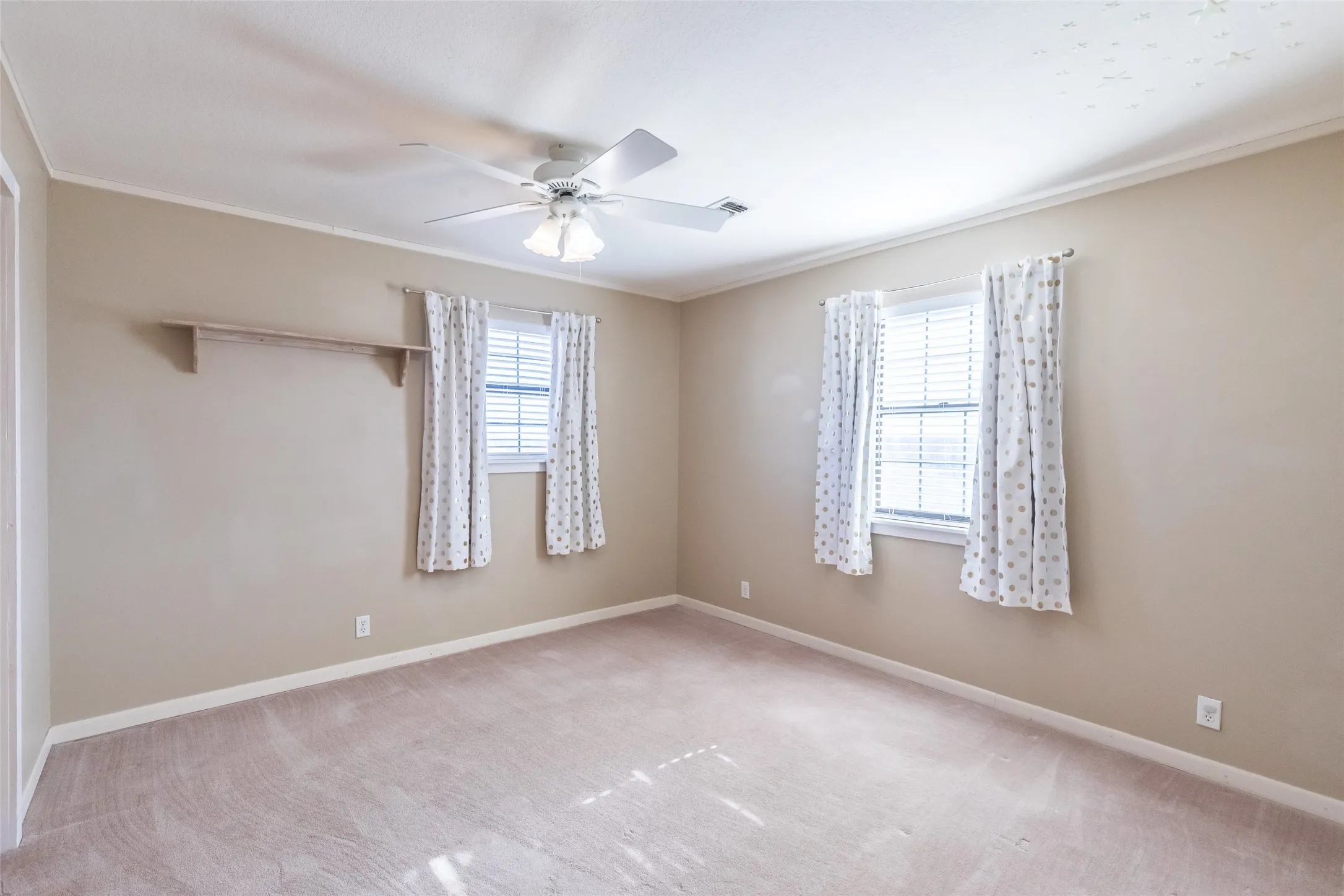 Single Family Residence For Sale in Taylor County , 2110 State Highway 36, Abilene, Texas 79602, 4 Bedroom, 3 Bathroom, Garage spaces, 1,706 Sqft, built in 1989, mls#21145262, Real Estate Agent in Abilene, Homes For Sale in Taylor county, Homes For Sale in Abilene, Realtor in Abilene Texas, Real Estate Brokerage Independent Realty Texas, Luminita Cordes Realtor