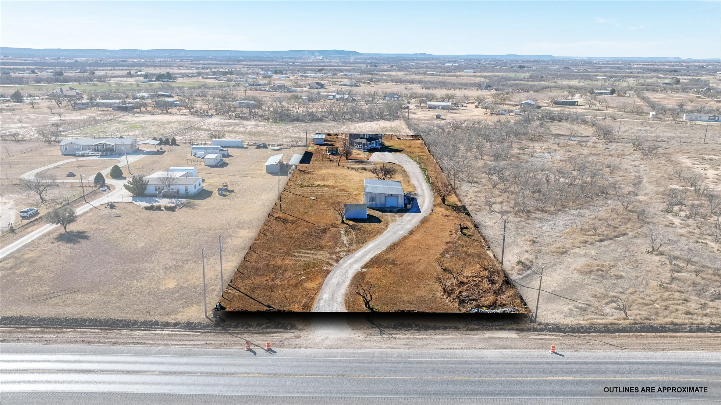 Single Family Residence For Sale in Taylor County , 2110 State Highway 36, Abilene, Texas 79602, 4 Bedroom, 3 Bathroom, Garage spaces, 1,706 Sqft, built in 1989, mls#21145262, Real Estate Agent in Abilene, Homes For Sale in Taylor county, Homes For Sale in Abilene, Realtor in Abilene Texas, Real Estate Brokerage Independent Realty Texas, Luminita Cordes Realtor