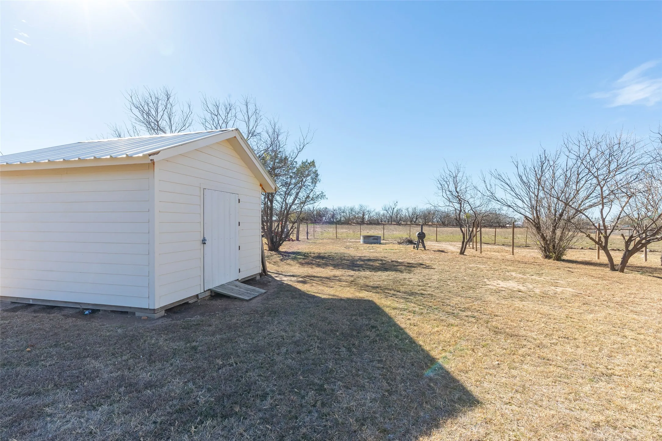 Single Family Residence For Sale in Taylor County , 2110 State Highway 36, Abilene, Texas 79602, 4 Bedroom, 3 Bathroom, Garage spaces, 1,706 Sqft, built in 1989, mls#21145262, Real Estate Agent in Abilene, Homes For Sale in Taylor county, Homes For Sale in Abilene, Realtor in Abilene Texas, Real Estate Brokerage Independent Realty Texas, Luminita Cordes Realtor