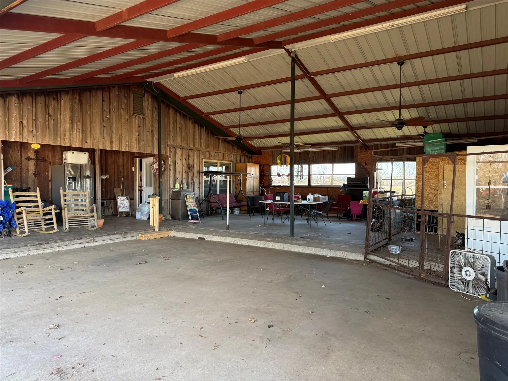 Single Family Residence For Sale in Lamar County , 4685 Highway 82 E, Paris, Texas 75462, 3 Bedrooms, 2 Bathrooms, Garage spaces, 1,920 Sqft, built in 0, Preowned, Price $525,000, mls#21141202, Real Estate Agent in Paris, Homes For Sale in Lamar county, Homes For Sale in Paris, Realtor in Paris Texas, Real Estate Brokerage Independent Realty Texas, Luminita Cordes Realtor