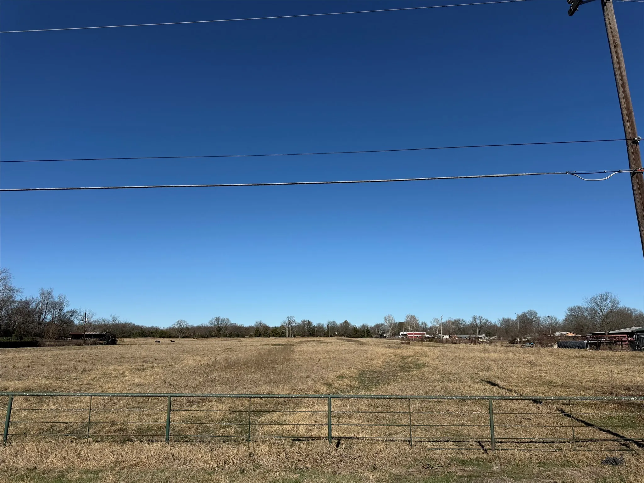 Single Family Residence For Sale in Lamar County , 4685 Highway 82 E, Paris, Texas 75462, 3 Bedrooms, 2 Bathrooms, Garage spaces, 1,920 Sqft, built in 0, Preowned, Price $525,000, mls#21141202, Real Estate Agent in Paris, Homes For Sale in Lamar county, Homes For Sale in Paris, Realtor in Paris Texas, Real Estate Brokerage Independent Realty Texas, Luminita Cordes Realtor
