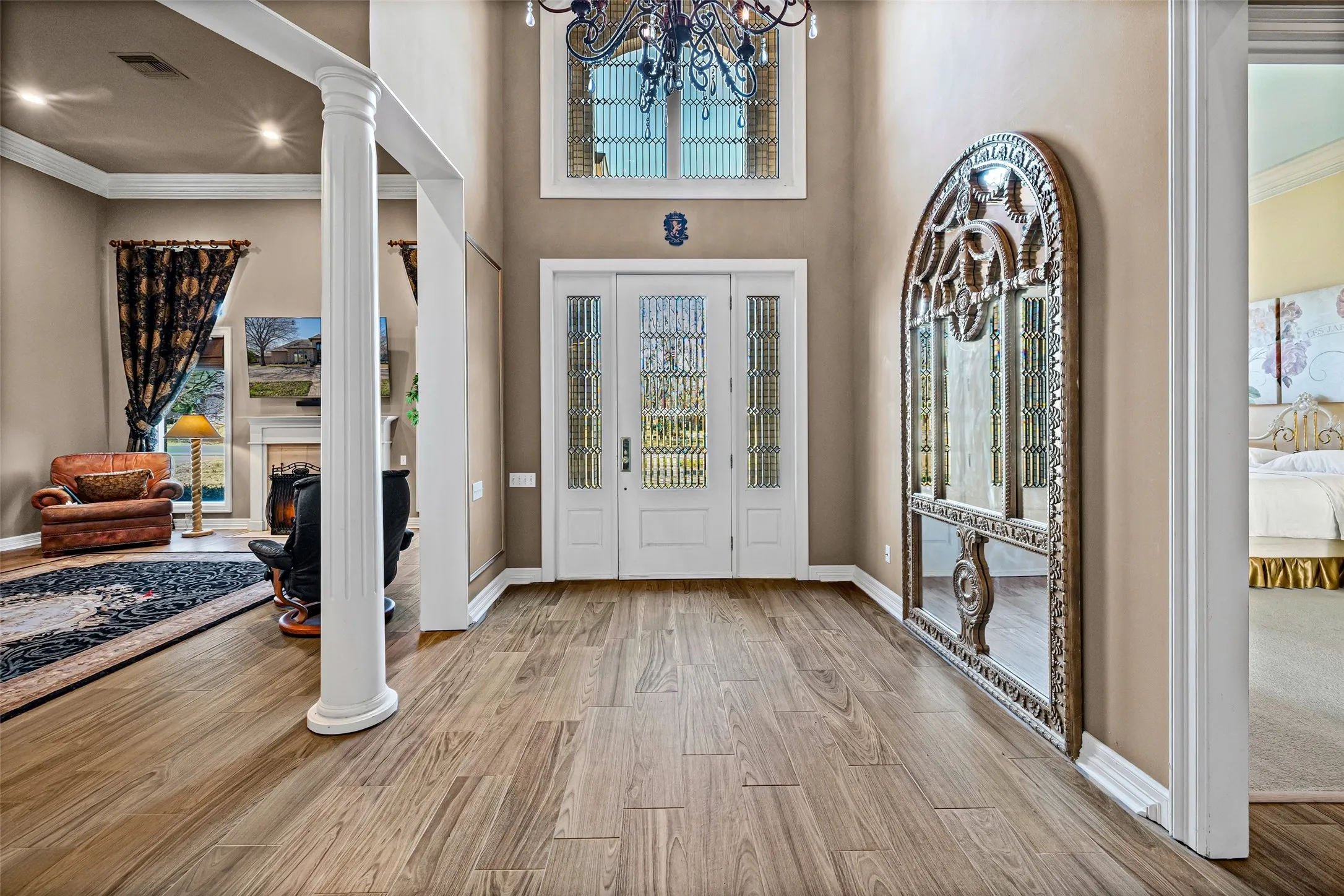 Single Family Residence For Sale in Hood County , 8908 Brierfield Road, Granbury, Texas 76049, 4 Bedroom, 3 Bathroom, 2 Garage spaces, 3,810 Sqft, built in 1988, mls#21146540, Real Estate Agent in Granbury, Homes For Sale in Hood county, Homes For Sale in Granbury, Realtor in Granbury Texas, Real Estate Brokerage Independent Realty Texas, Luminita Cordes Realtor