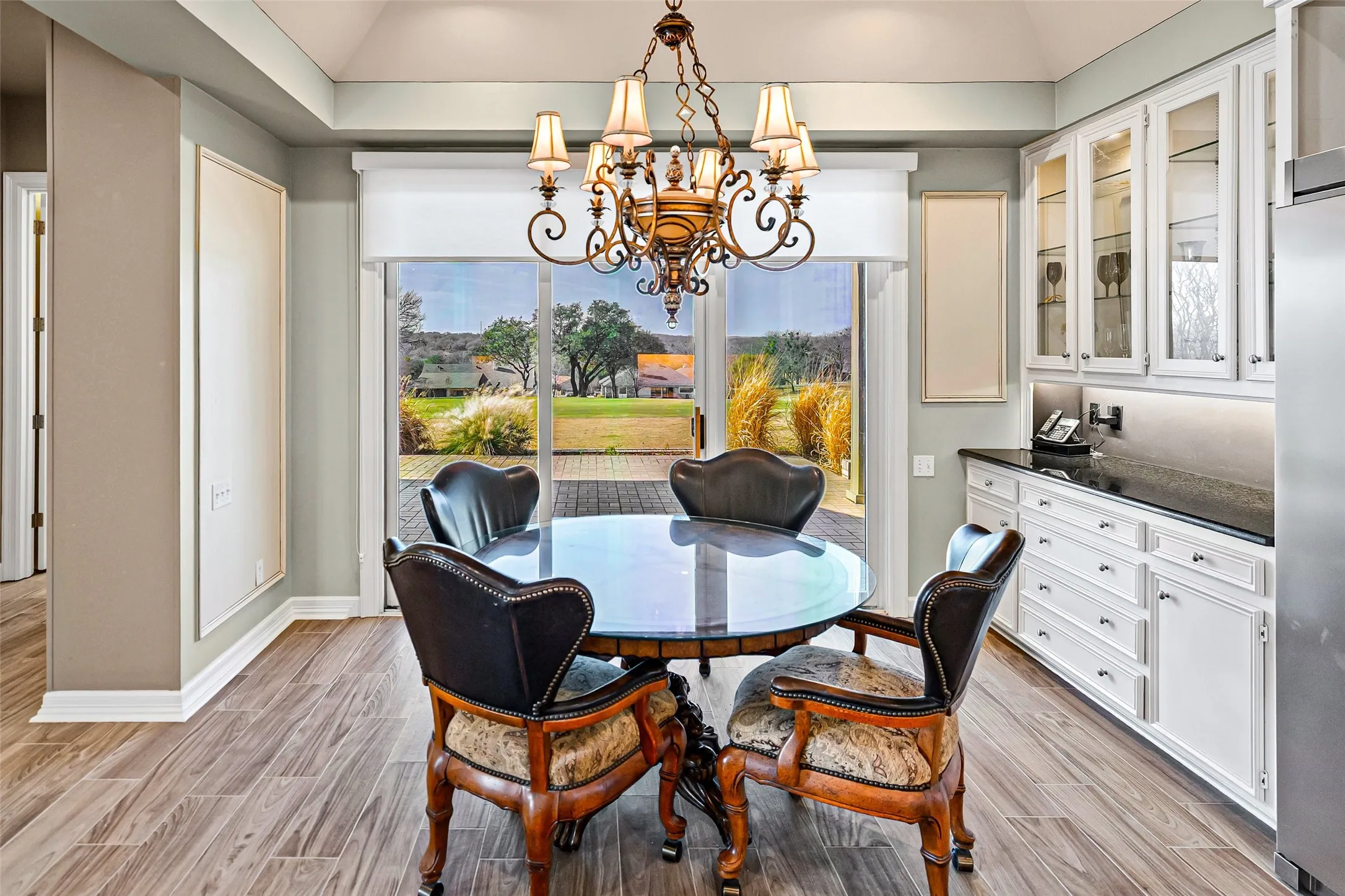 Single Family Residence For Sale in Hood County , 8908 Brierfield Road, Granbury, Texas 76049, 4 Bedroom, 3 Bathroom, 2 Garage spaces, 3,810 Sqft, built in 1988, mls#21146540, Real Estate Agent in Granbury, Homes For Sale in Hood county, Homes For Sale in Granbury, Realtor in Granbury Texas, Real Estate Brokerage Independent Realty Texas, Luminita Cordes Realtor