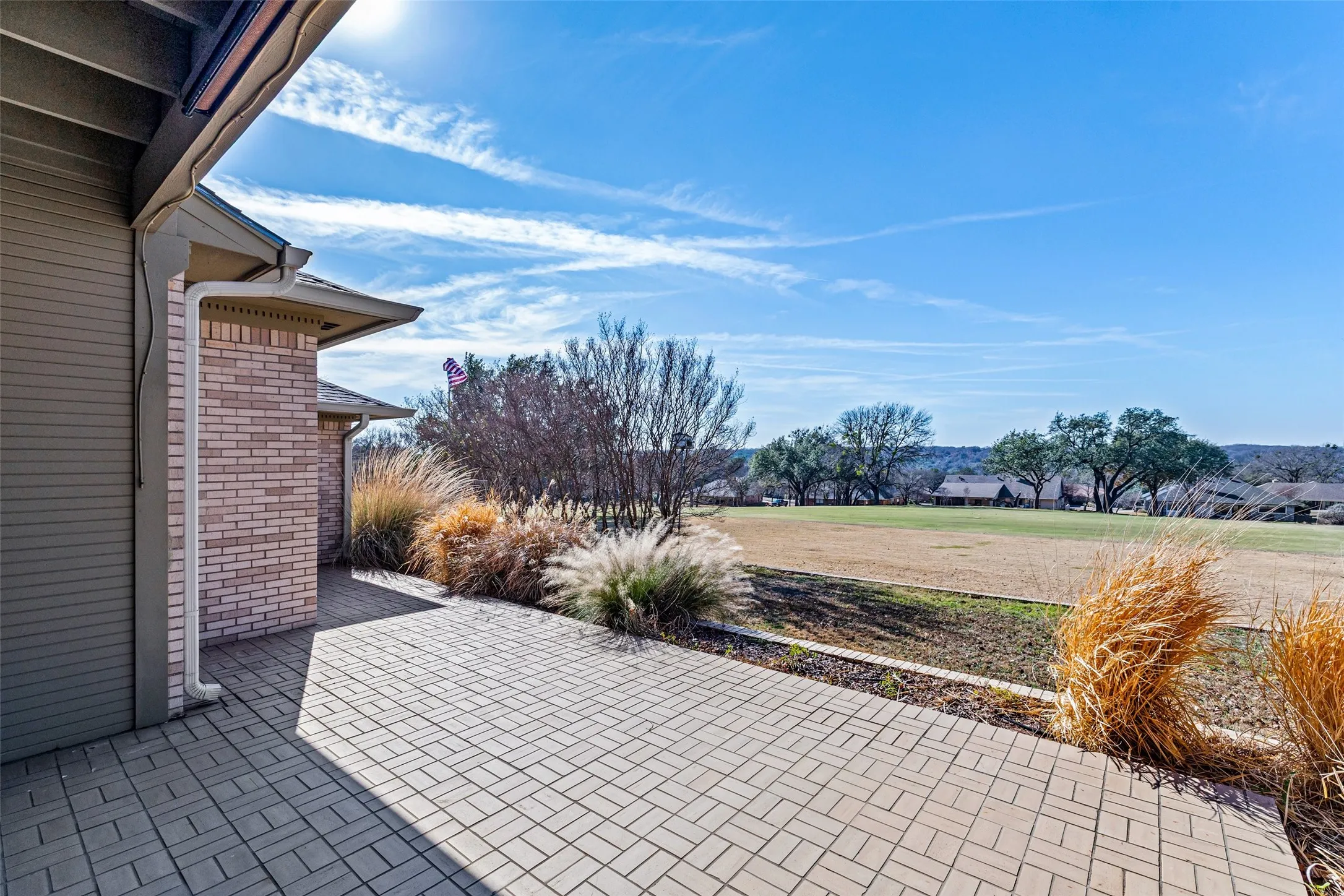 Single Family Residence For Sale in Hood County , 8908 Brierfield Road, Granbury, Texas 76049, 4 Bedroom, 3 Bathroom, 2 Garage spaces, 3,810 Sqft, built in 1988, mls#21146540, Real Estate Agent in Granbury, Homes For Sale in Hood county, Homes For Sale in Granbury, Realtor in Granbury Texas, Real Estate Brokerage Independent Realty Texas, Luminita Cordes Realtor