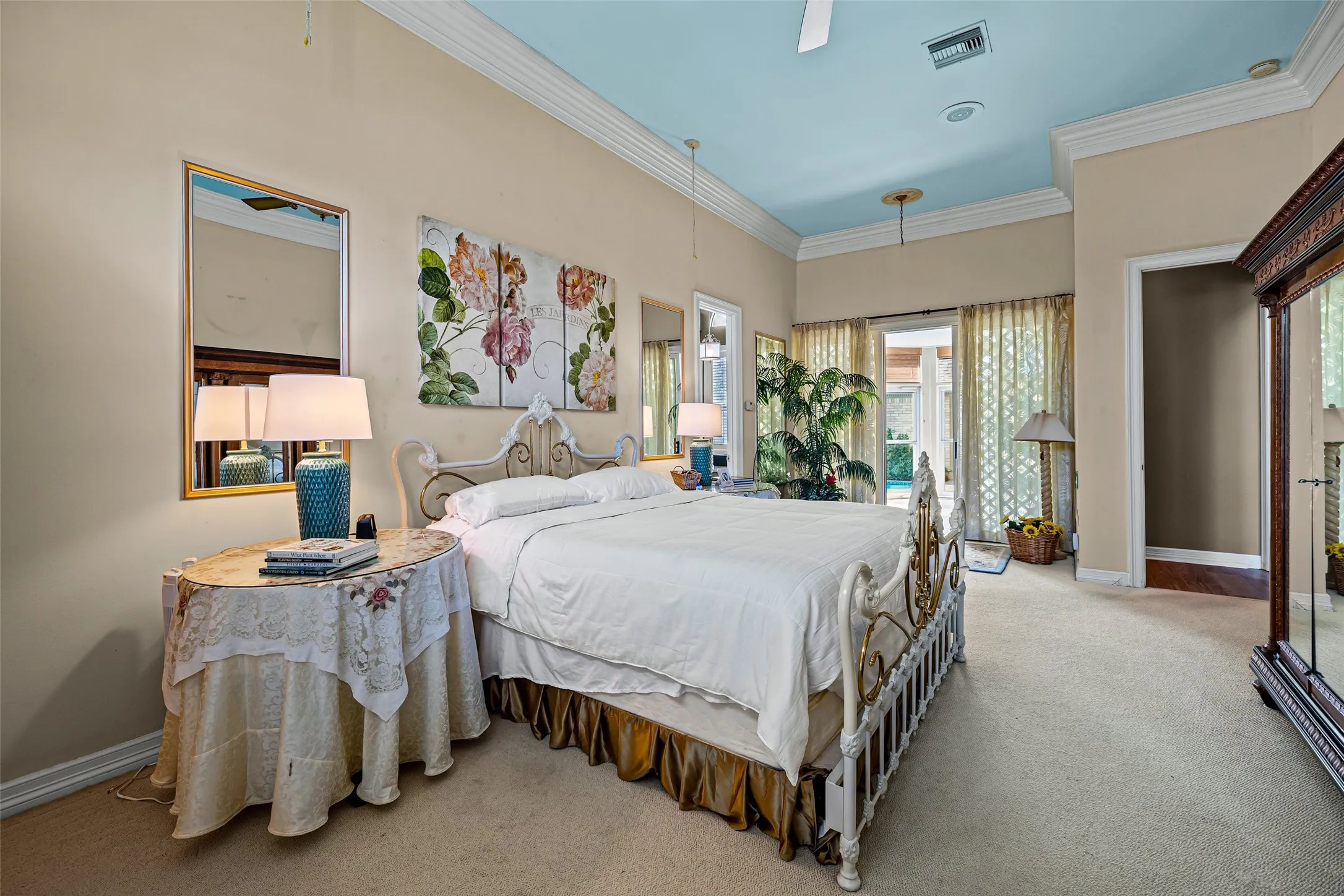 Single Family Residence For Sale in Hood County , 8908 Brierfield Road, Granbury, Texas 76049, 4 Bedroom, 3 Bathroom, 2 Garage spaces, 3,810 Sqft, built in 1988, mls#21146540, Real Estate Agent in Granbury, Homes For Sale in Hood county, Homes For Sale in Granbury, Realtor in Granbury Texas, Real Estate Brokerage Independent Realty Texas, Luminita Cordes Realtor