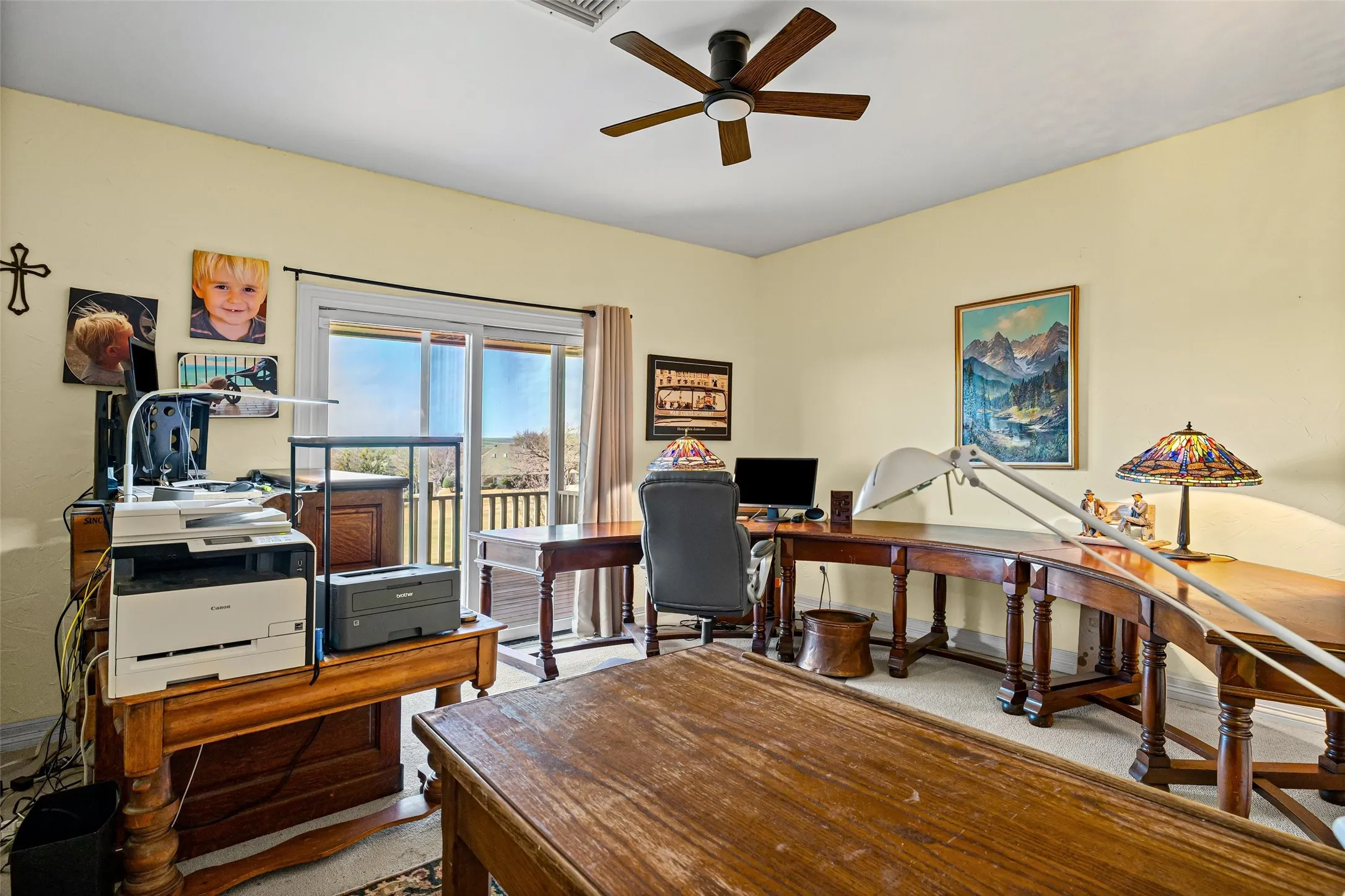 Single Family Residence For Sale in Hood County , 8908 Brierfield Road, Granbury, Texas 76049, 4 Bedroom, 3 Bathroom, 2 Garage spaces, 3,810 Sqft, built in 1988, mls#21146540, Real Estate Agent in Granbury, Homes For Sale in Hood county, Homes For Sale in Granbury, Realtor in Granbury Texas, Real Estate Brokerage Independent Realty Texas, Luminita Cordes Realtor