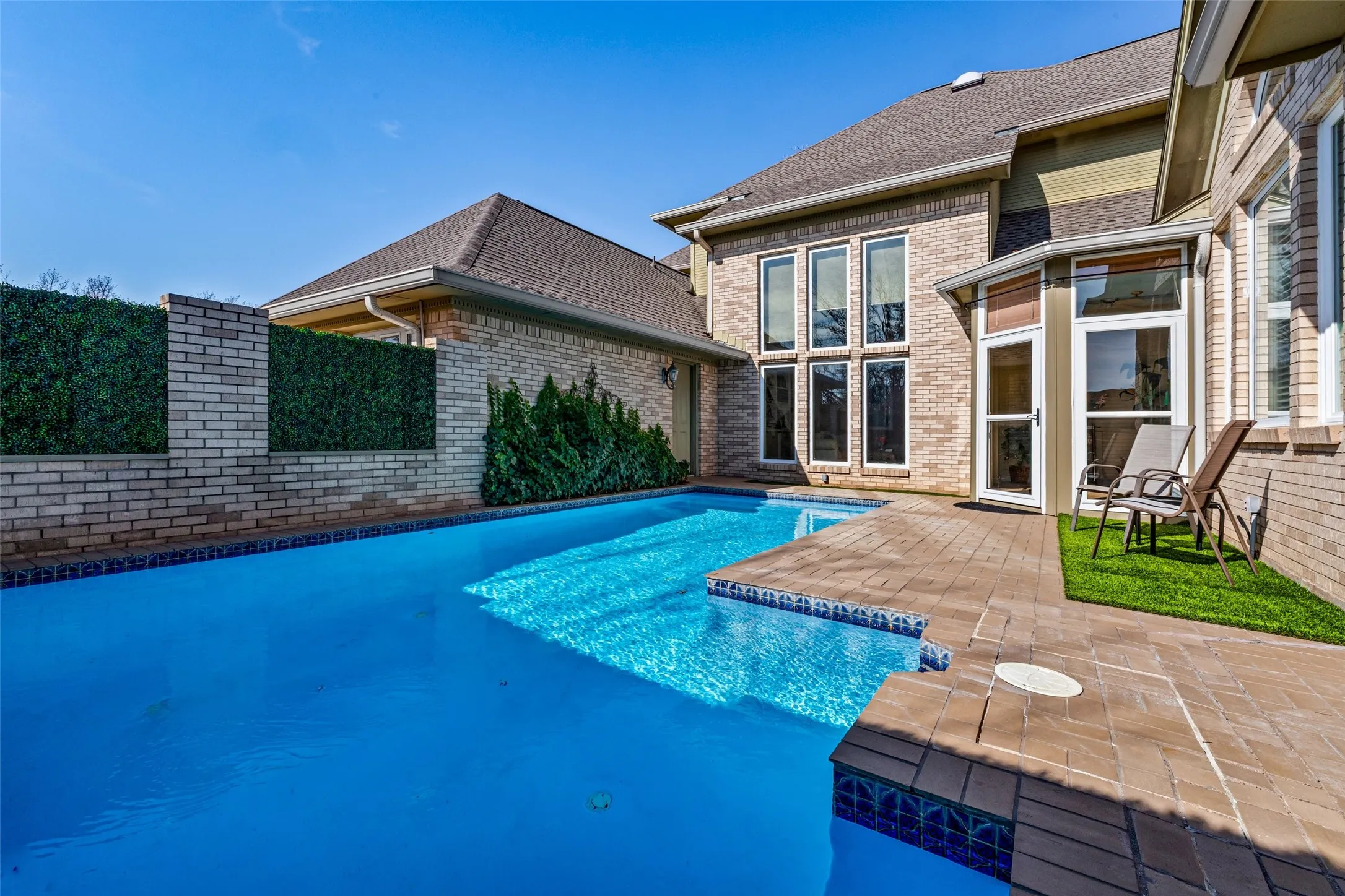 Single Family Residence For Sale in Hood County , 8908 Brierfield Road, Granbury, Texas 76049, 4 Bedroom, 3 Bathroom, 2 Garage spaces, 3,810 Sqft, built in 1988, mls#21146540, Real Estate Agent in Granbury, Homes For Sale in Hood county, Homes For Sale in Granbury, Realtor in Granbury Texas, Real Estate Brokerage Independent Realty Texas, Luminita Cordes Realtor